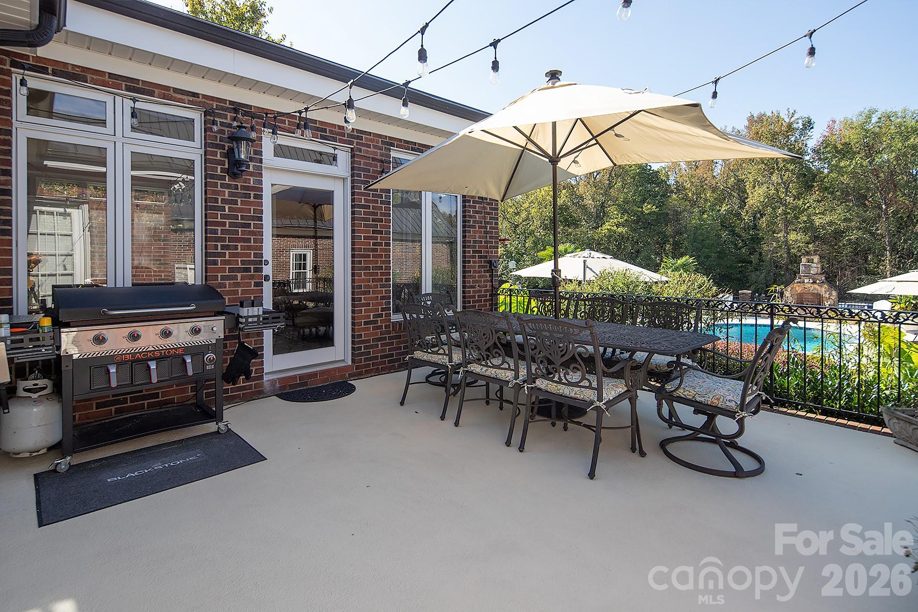 Hawk Hill - Residential