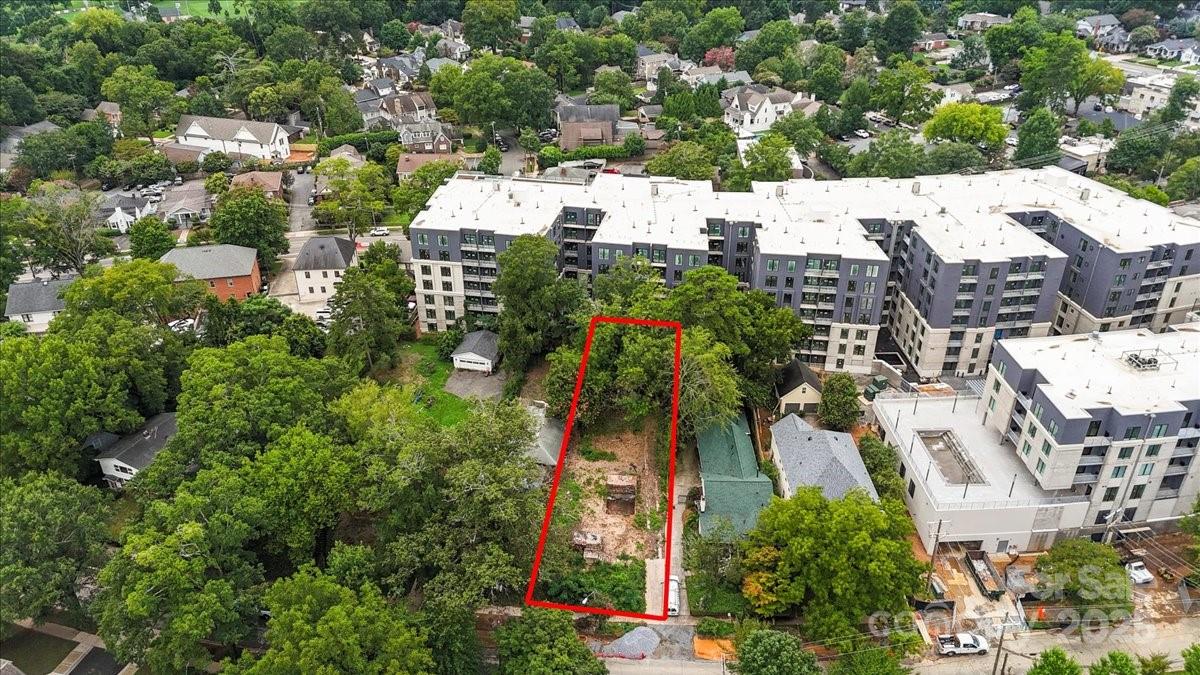 1645 Lombardy Circle