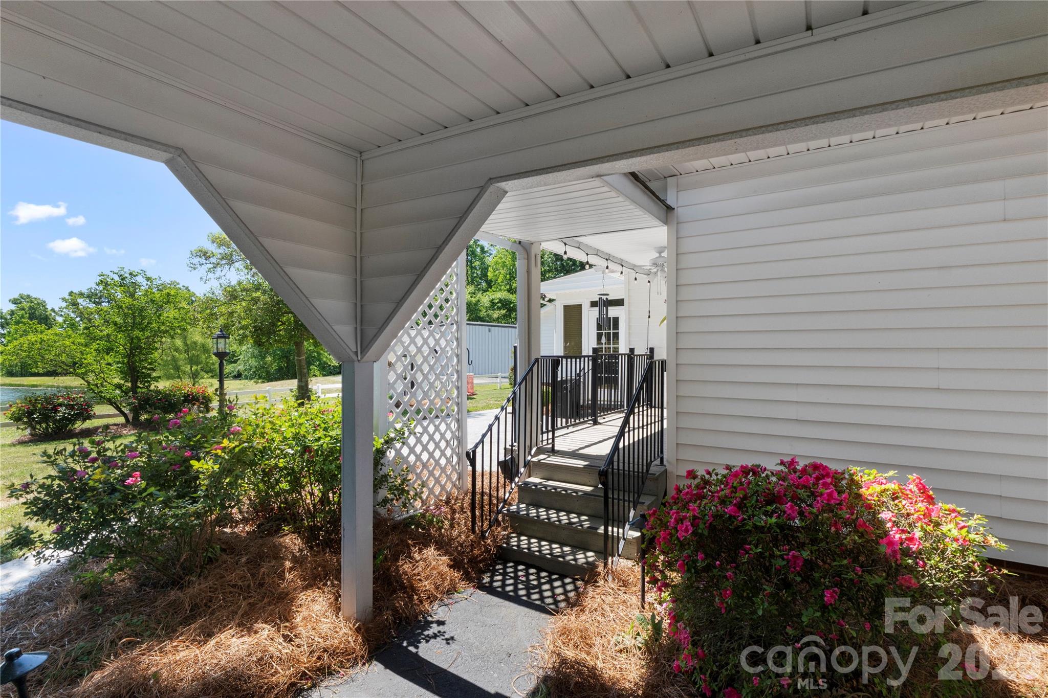 1687 Sexton Road 0005