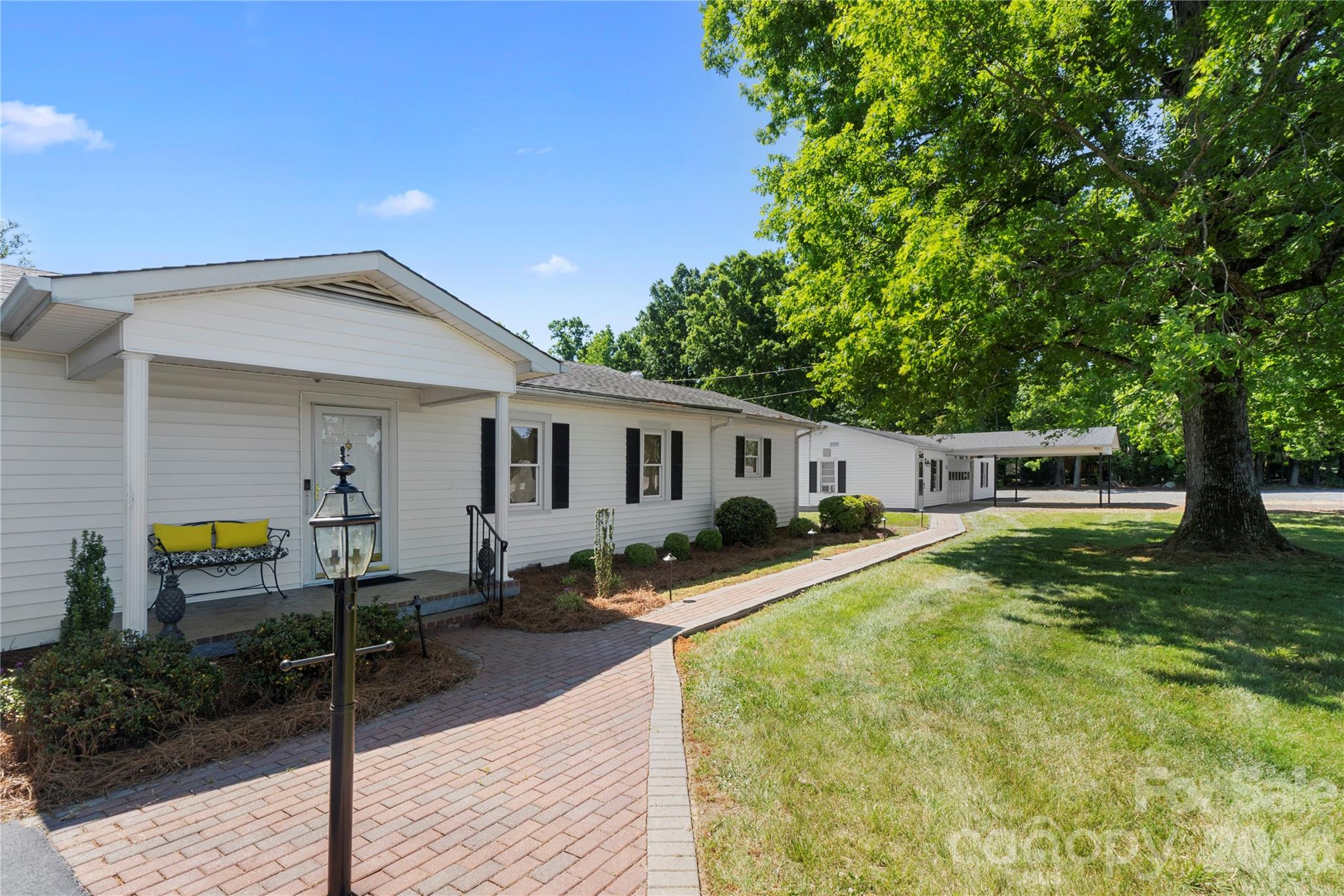 1687 Sexton Road 0005