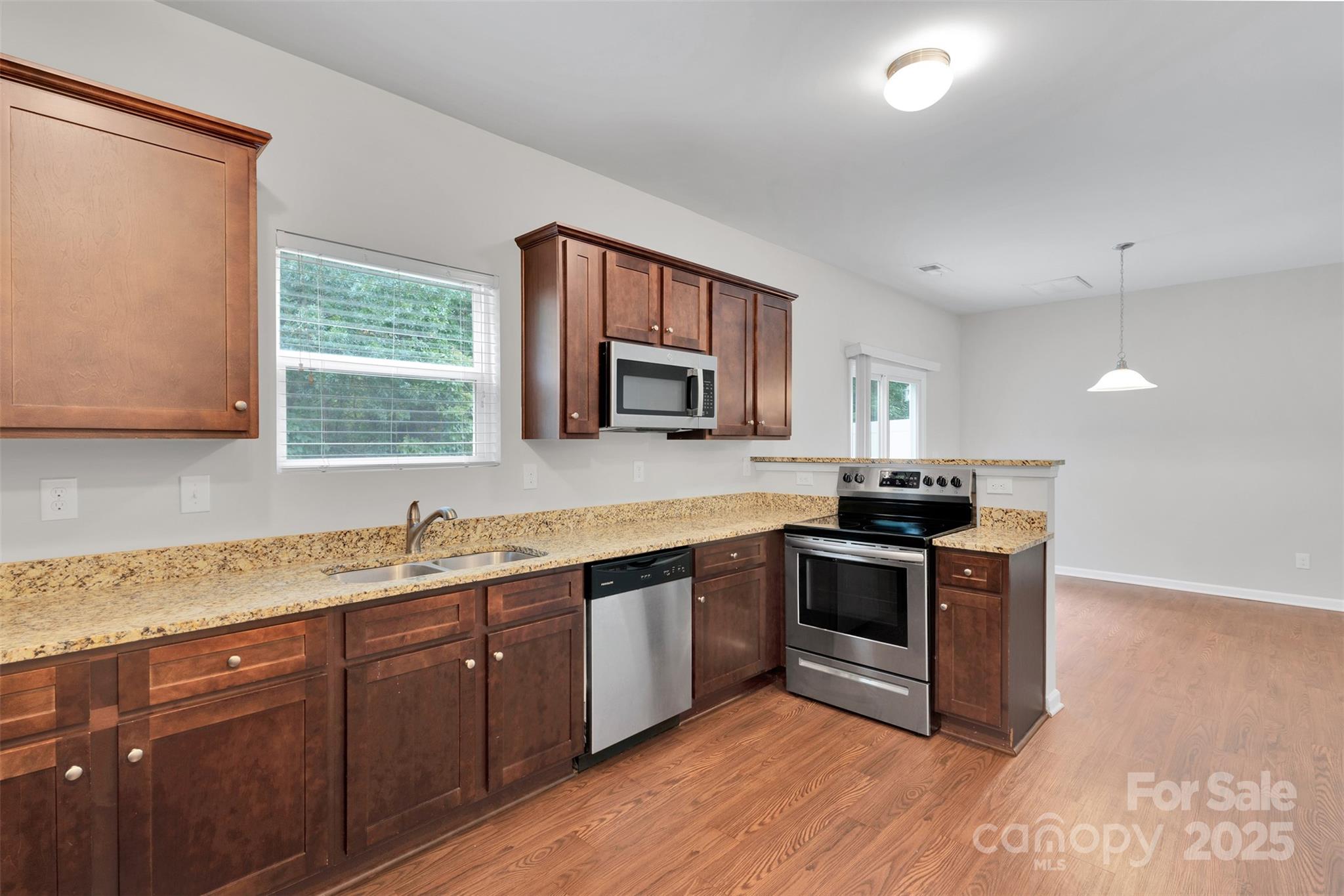 The Village at Grants Creek - Residential