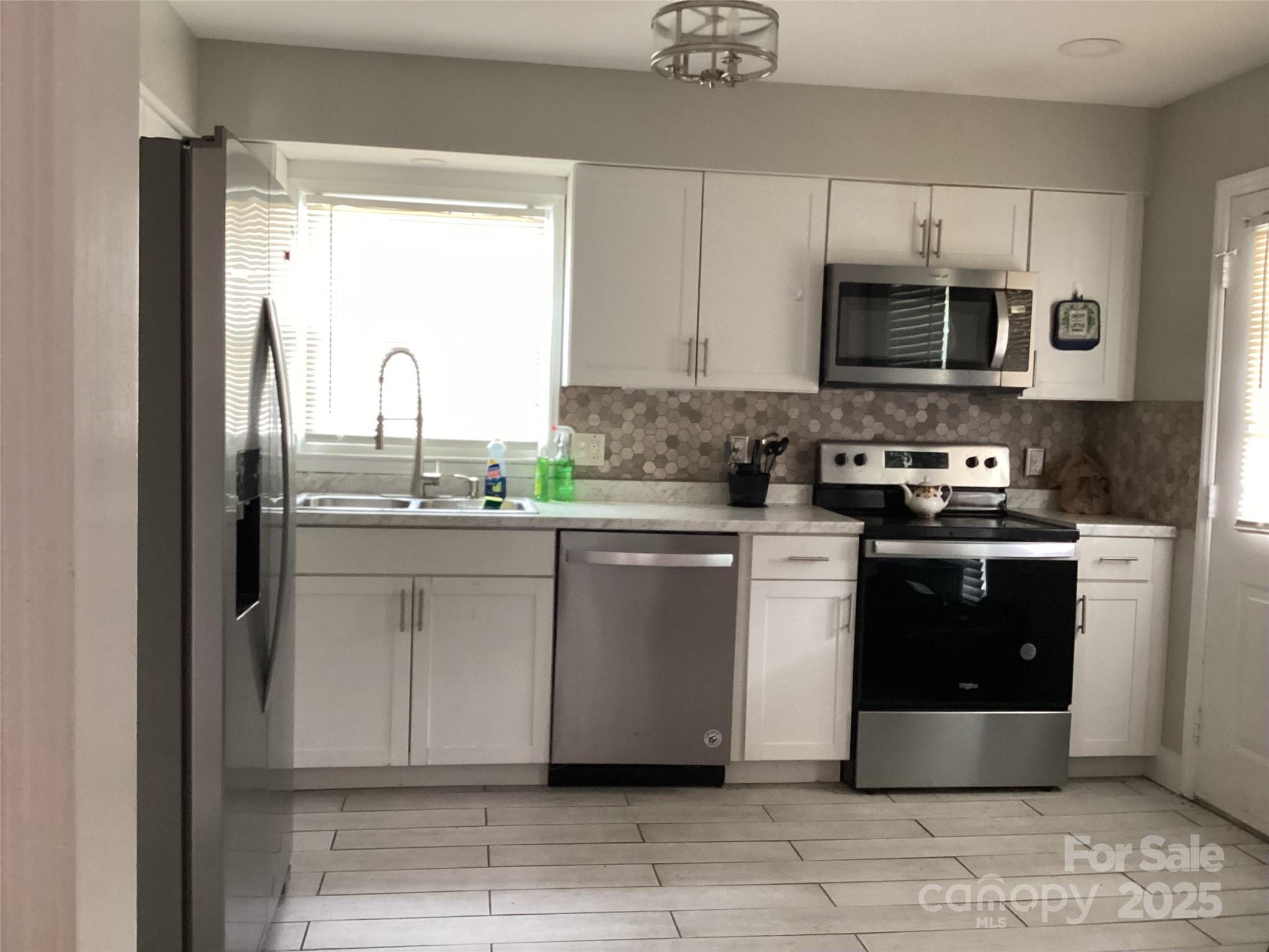 239 Pond Ridge Road E