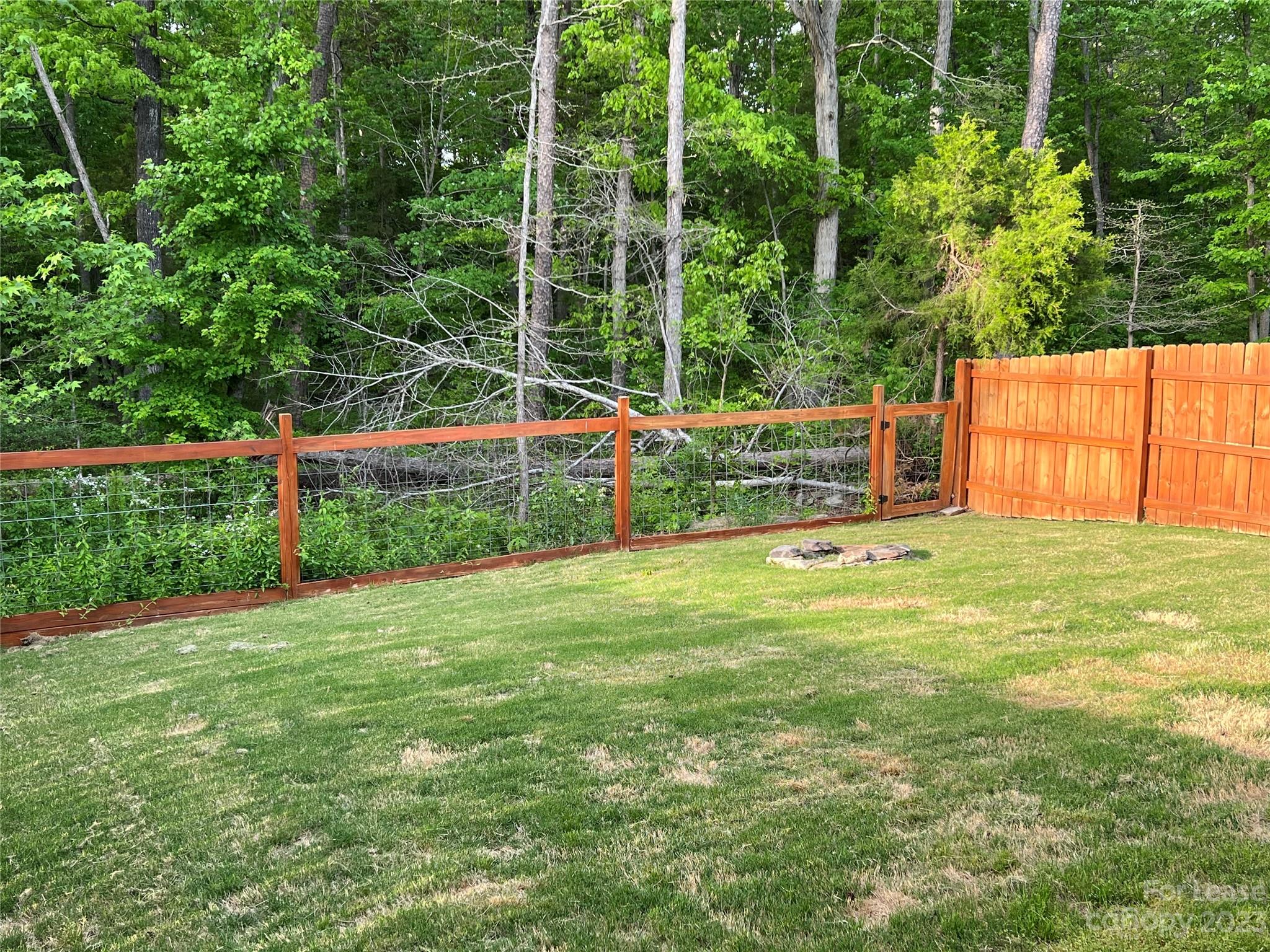 Fox Creek - Residential Lease