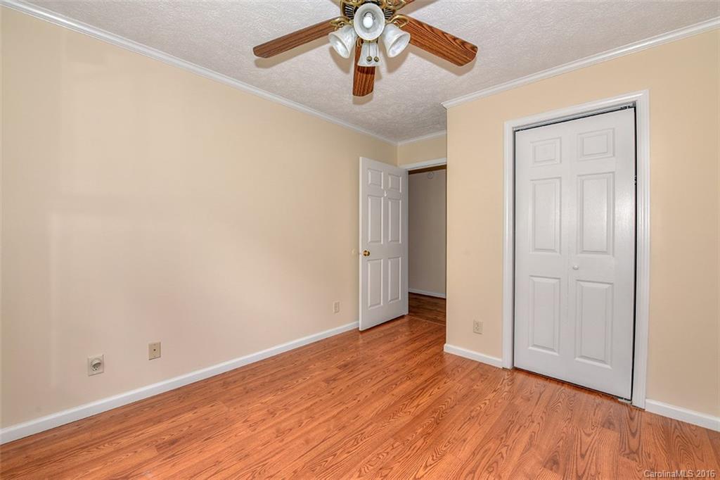 Hawk Mountain - Residential