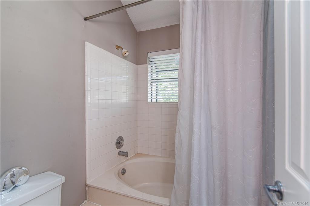 Gates At Quail Hollow - Residential