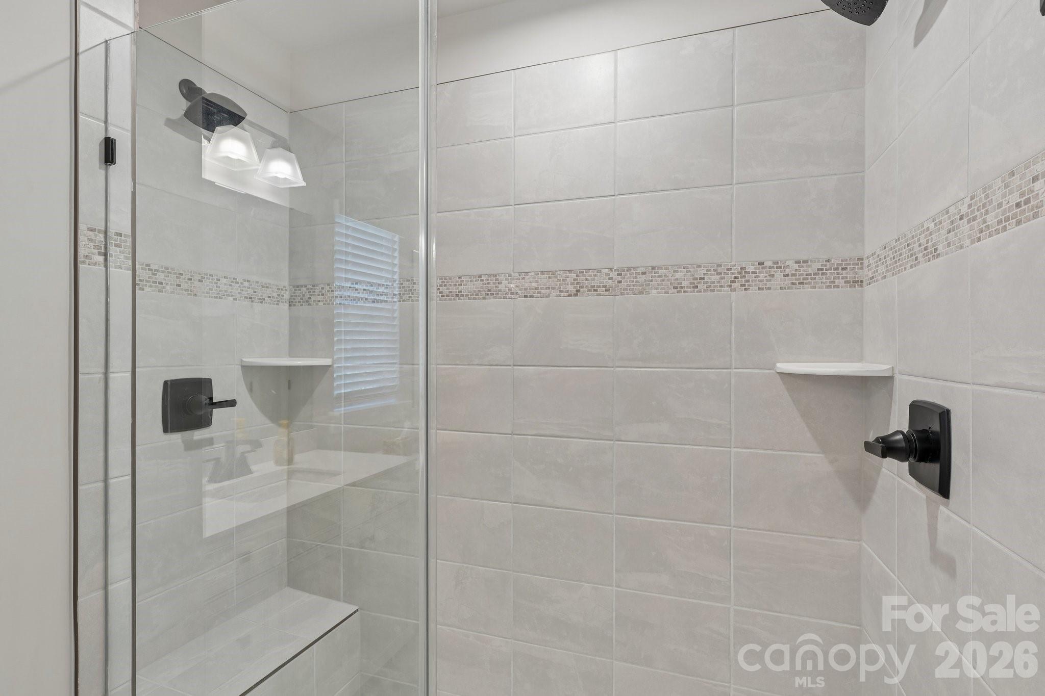 SPRINGSHIRE CREEK - Residential