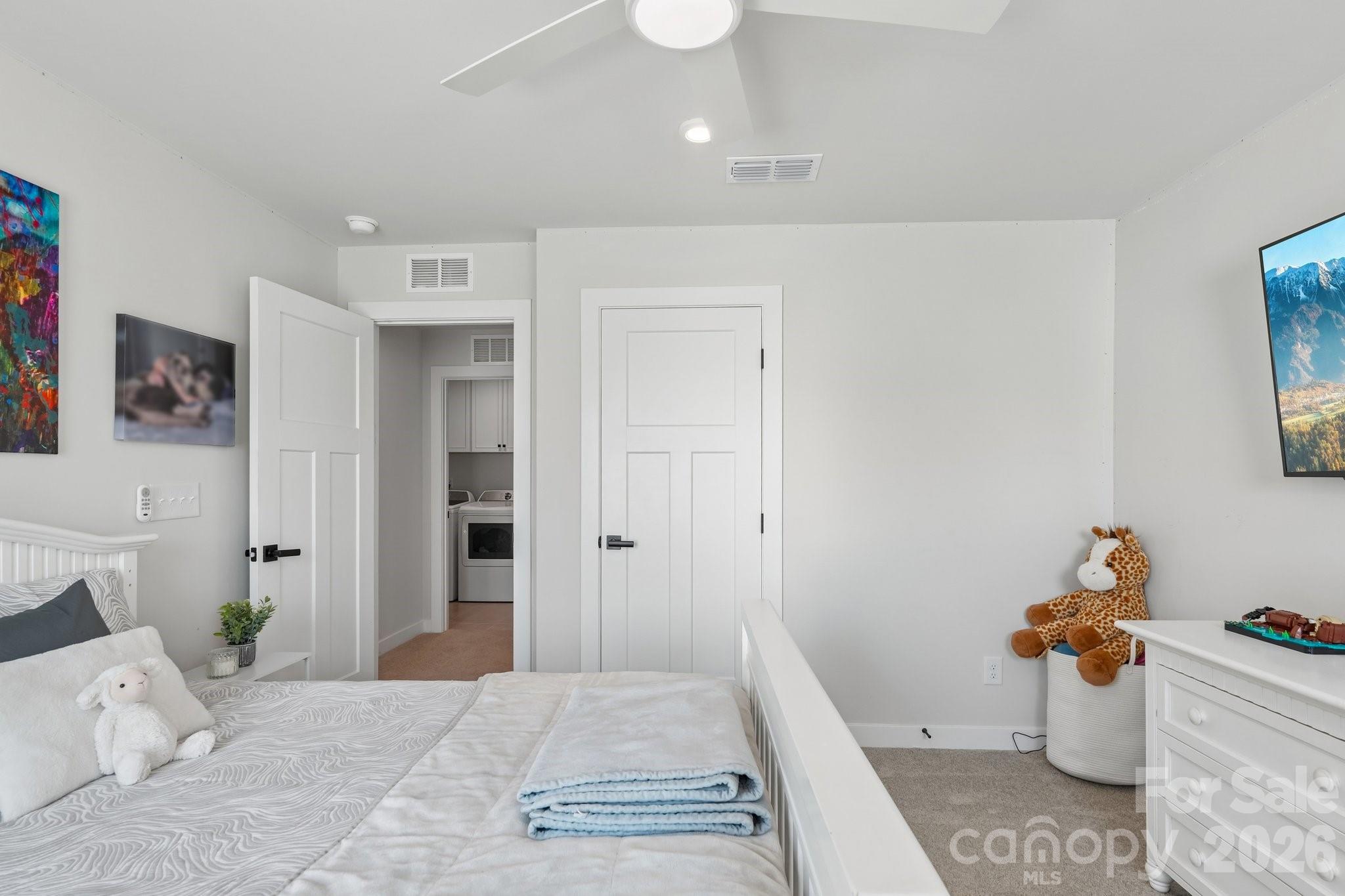 SPRINGSHIRE CREEK - Residential