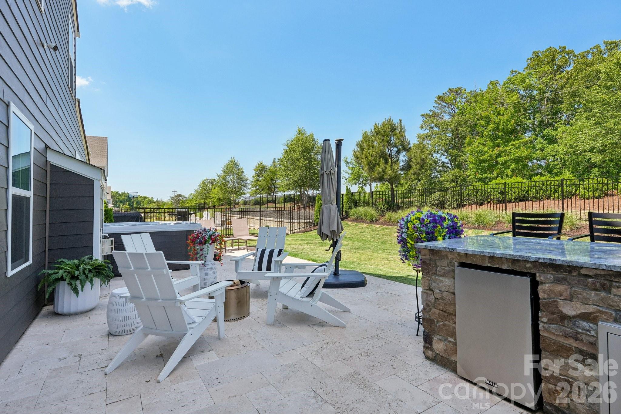 SPRINGSHIRE CREEK - Residential