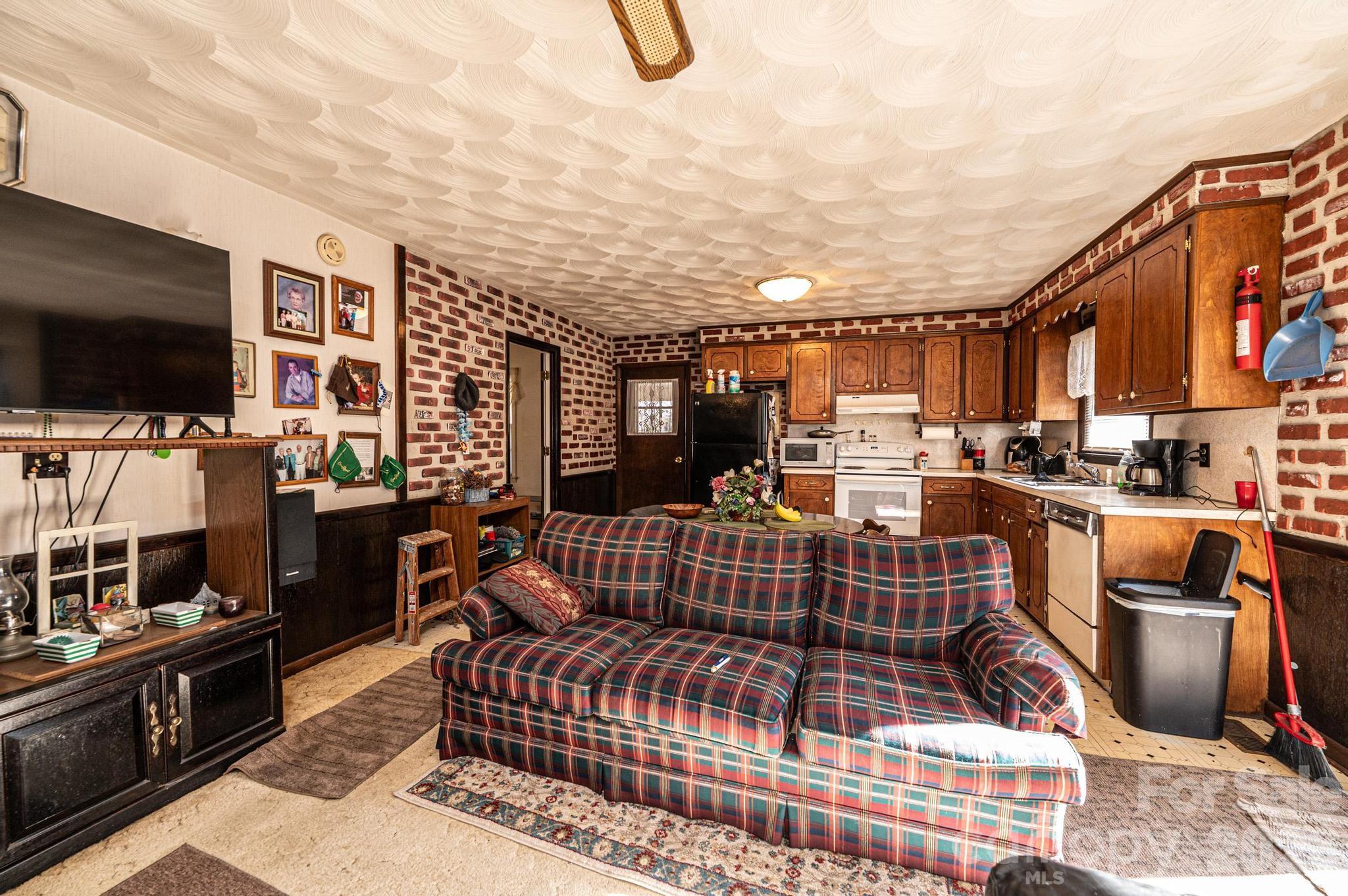 Leeland Terrace - Residential