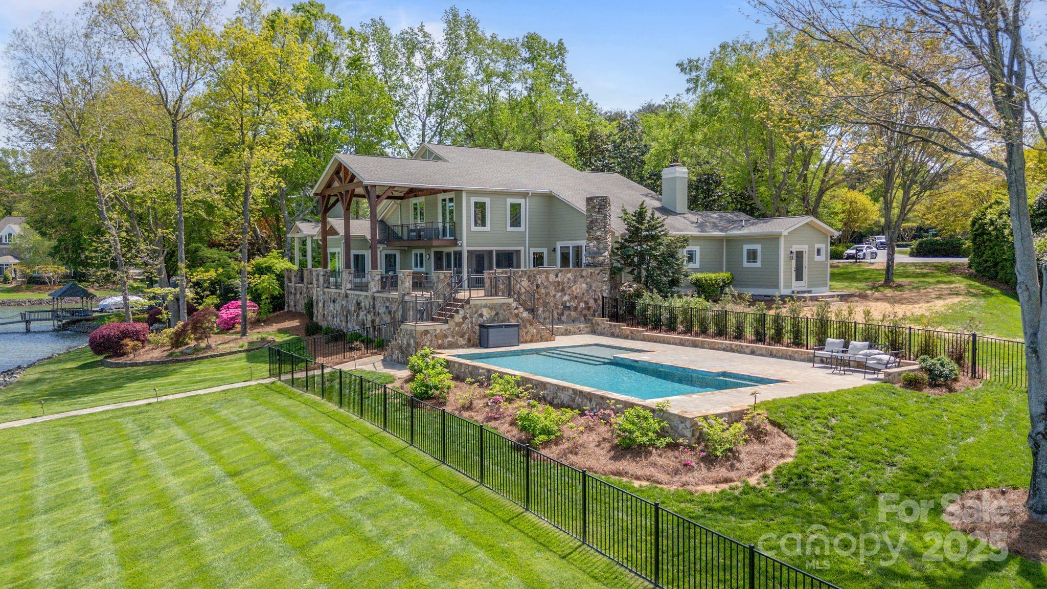 19528 Mary Ardrey Circle
