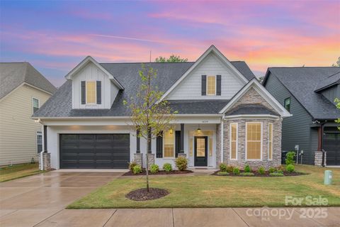 Photo of 14119 Shelburne Village Drive, Charlotte, NC 28278 (MLS # 4251545)