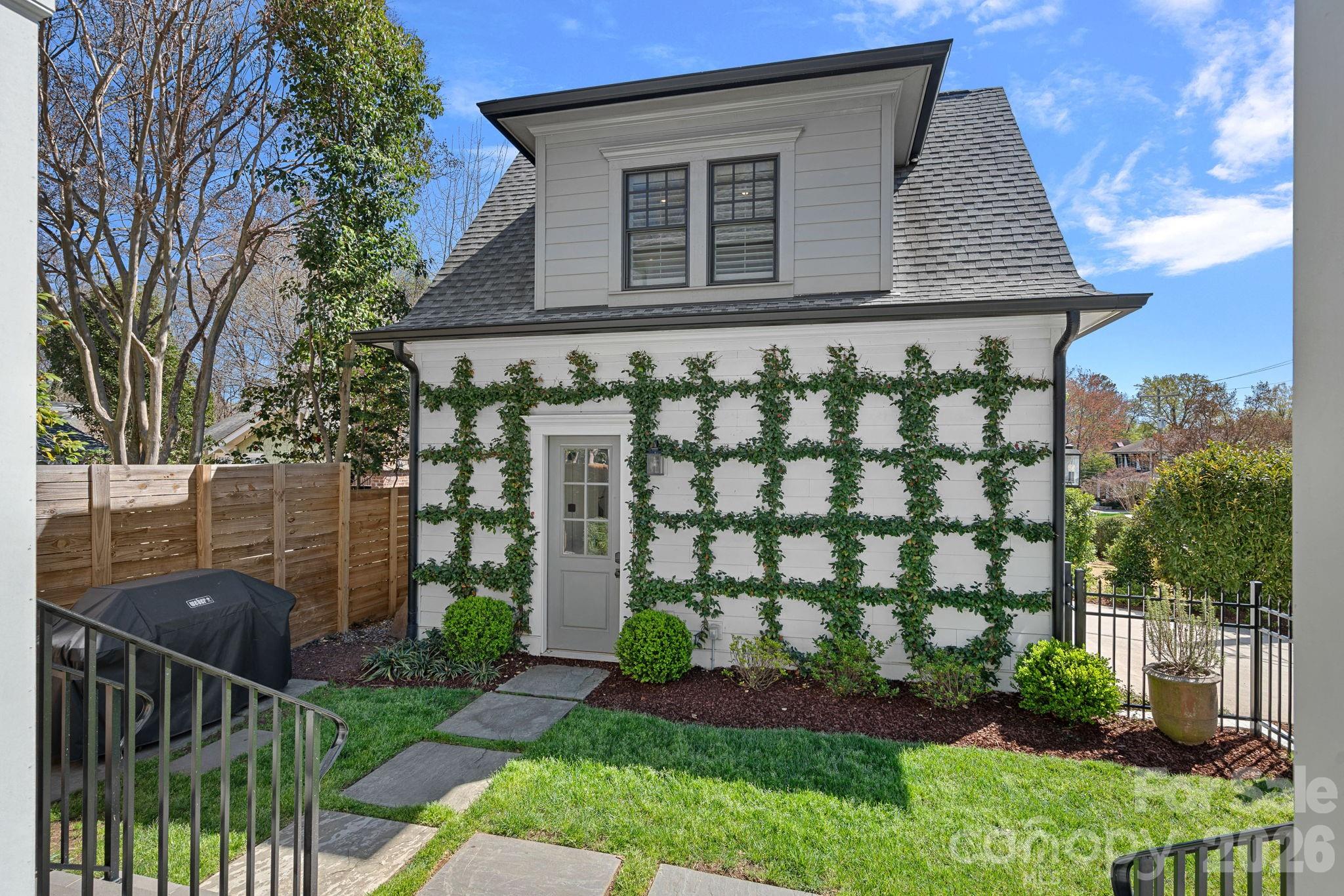 Elizabeth - Residential