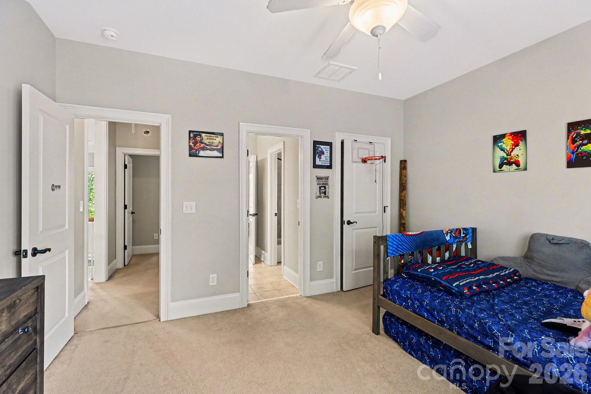Treetops At Cowans Ford - Residential