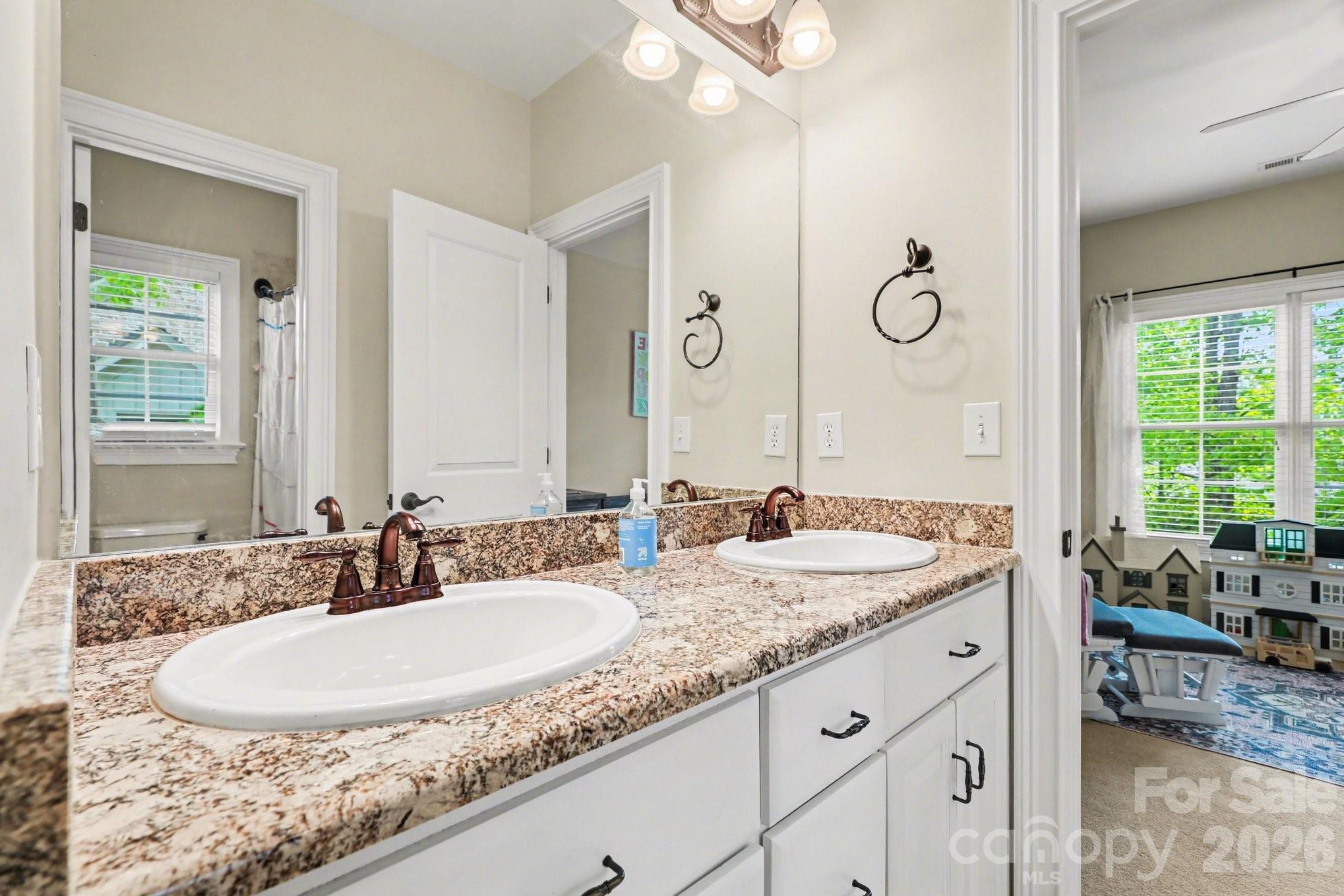 Treetops At Cowans Ford - Residential