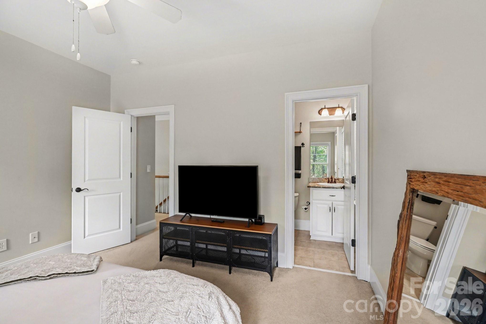 Treetops At Cowans Ford - Residential