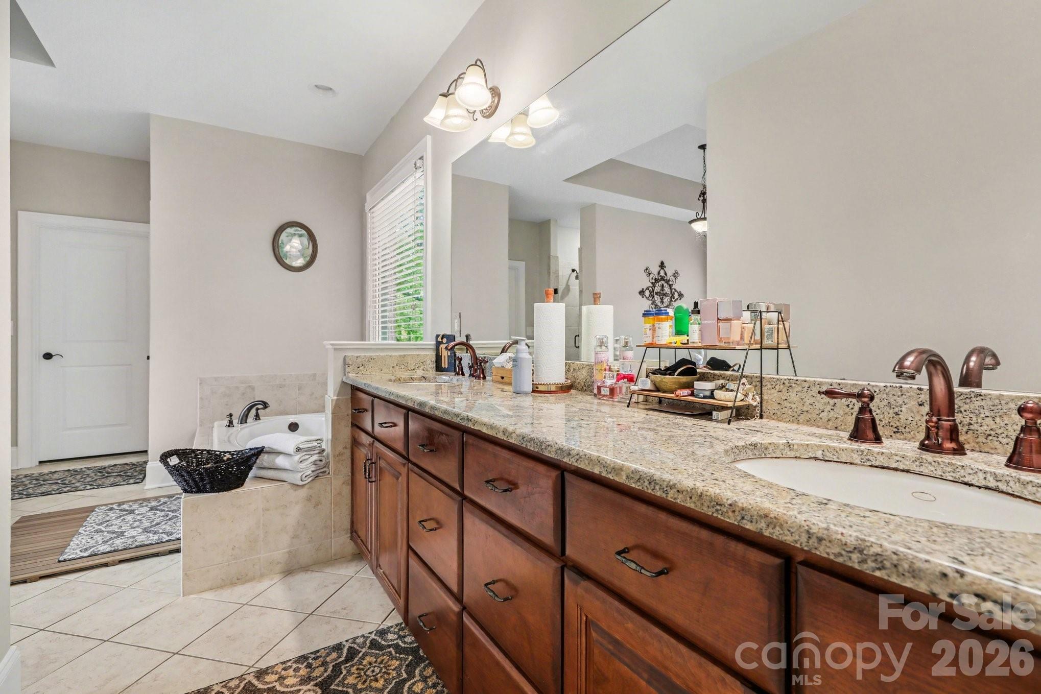 Treetops At Cowans Ford - Residential