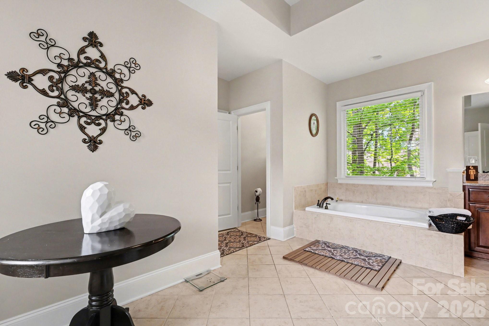 Treetops At Cowans Ford - Residential