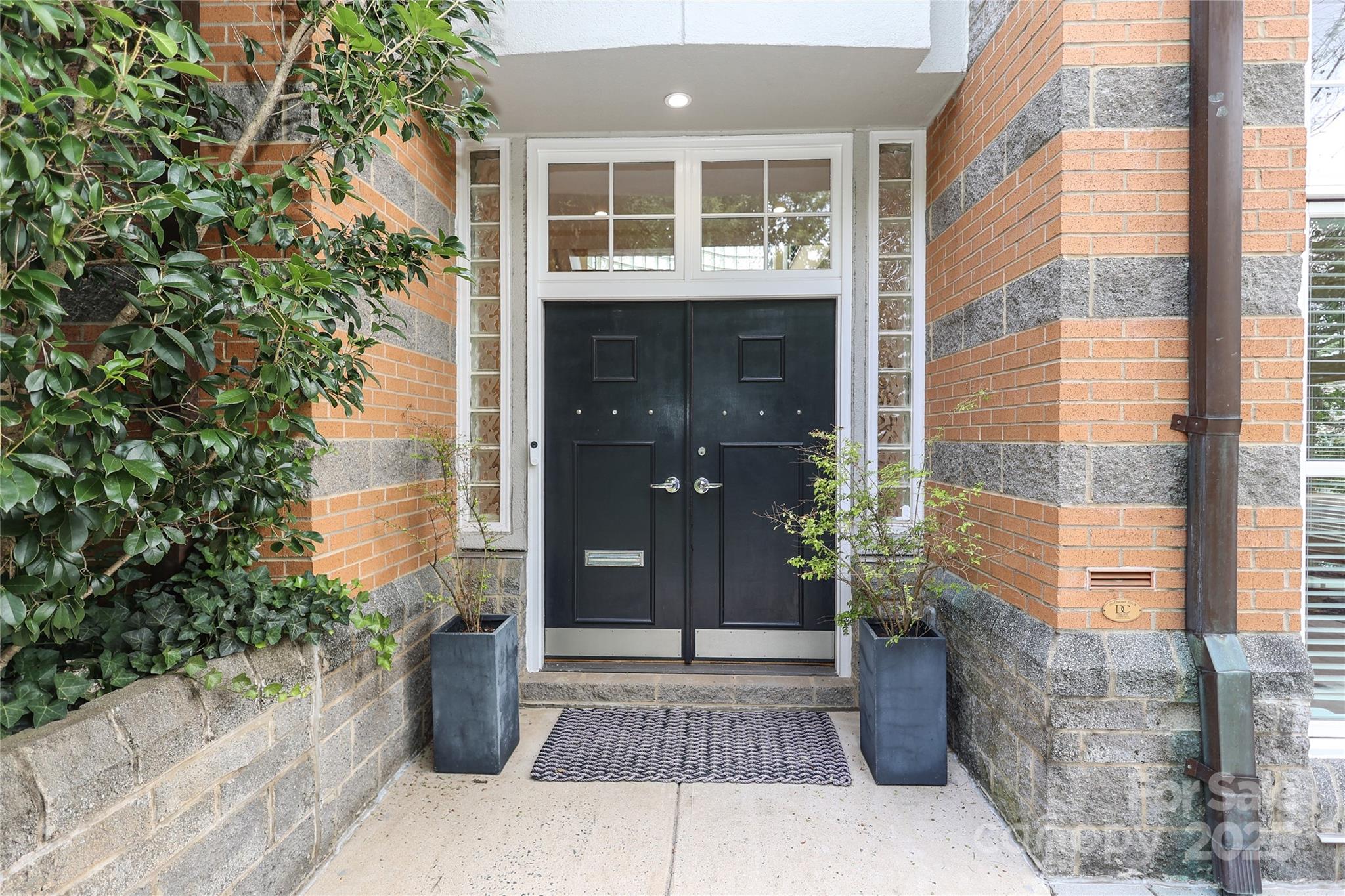 1239 Belgrave Place