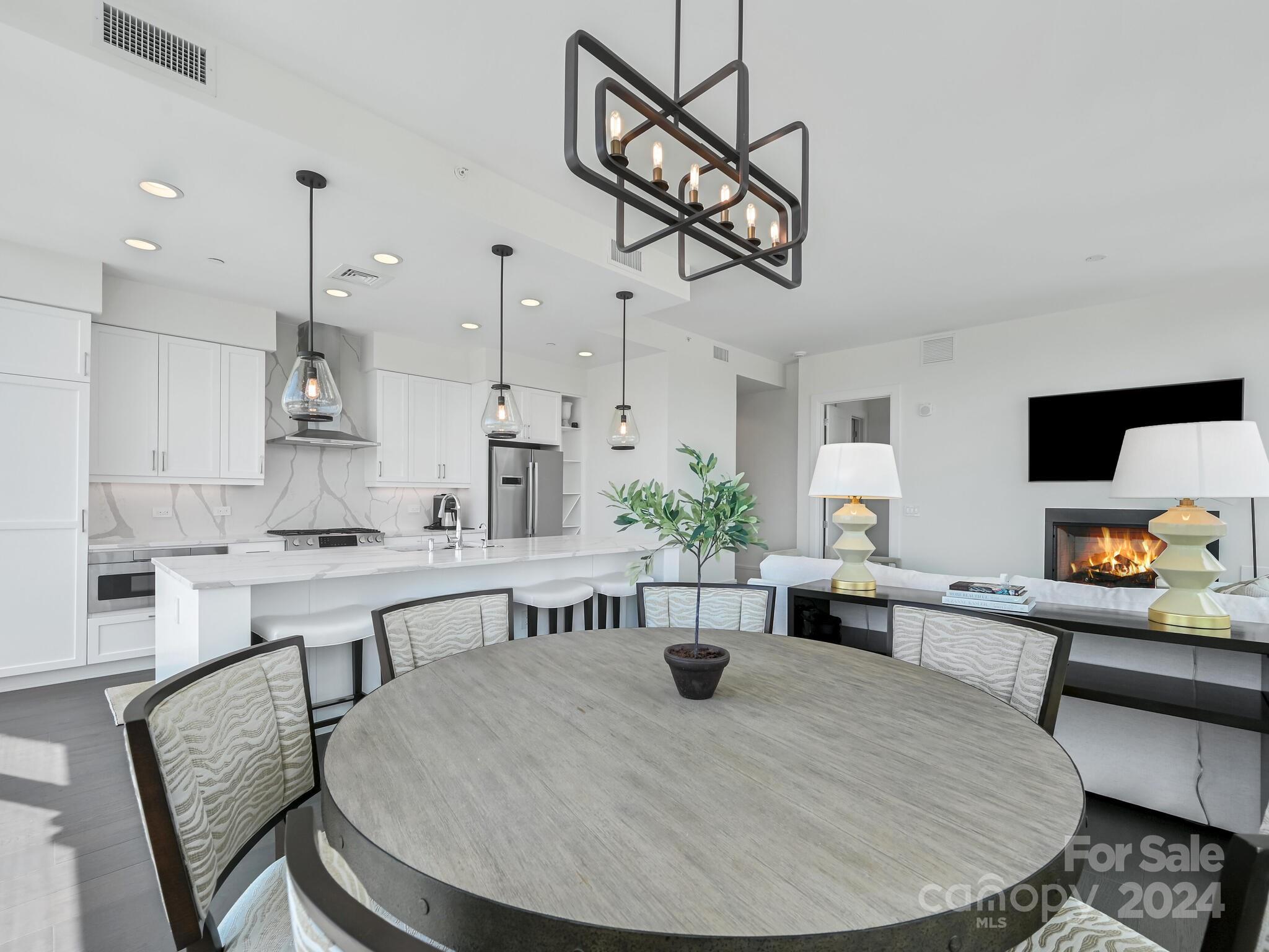 Asheville Arras Residence - Residential