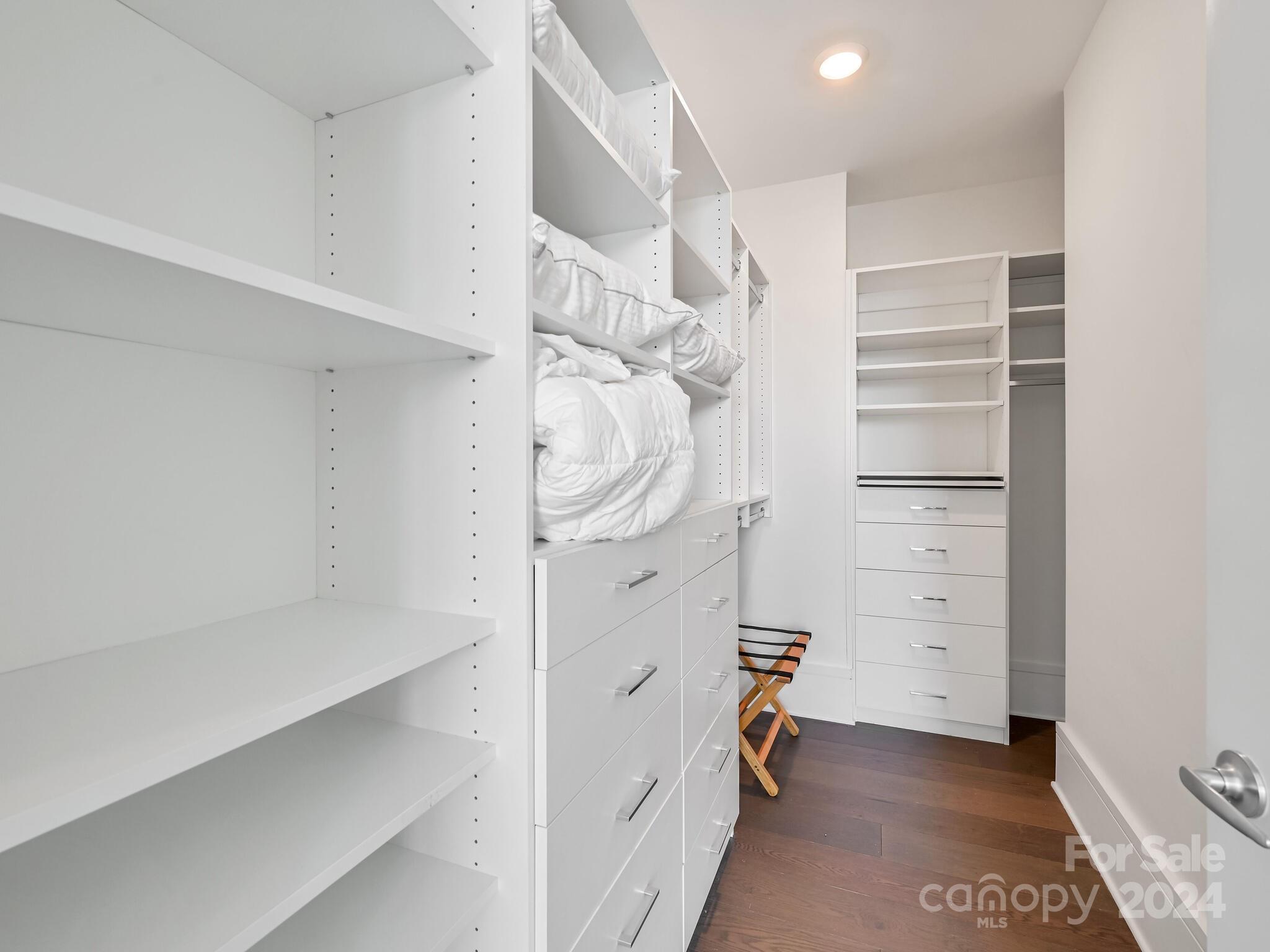 Asheville Arras Residence - Residential