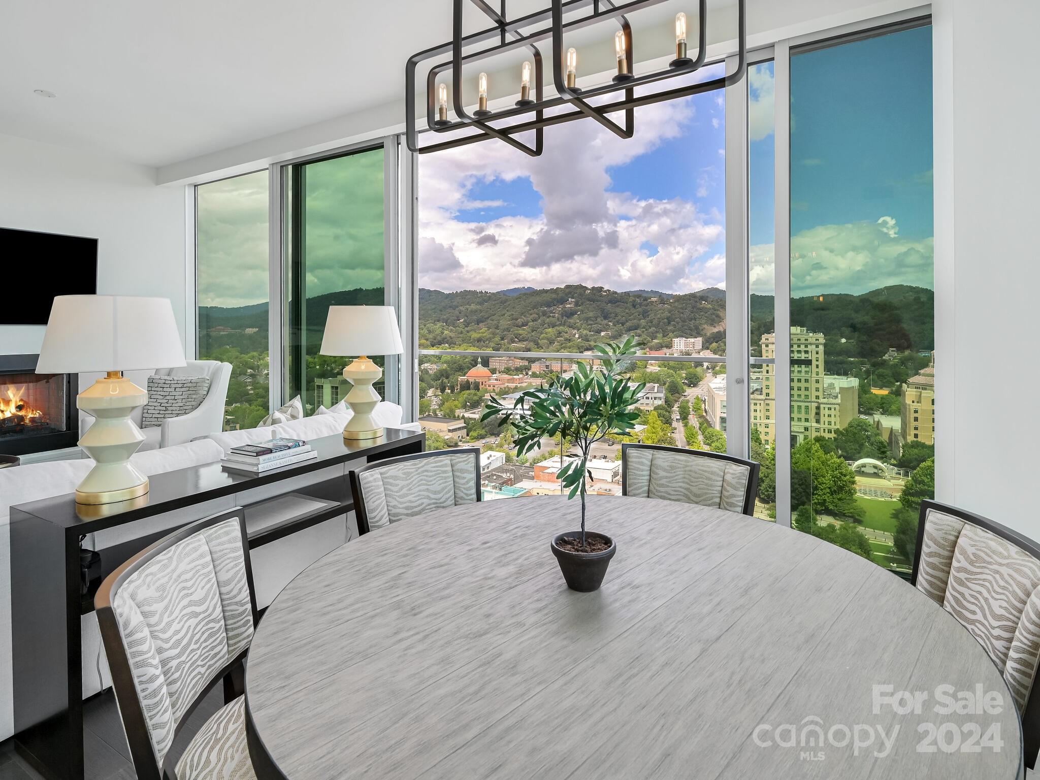 Asheville Arras Residence - Residential