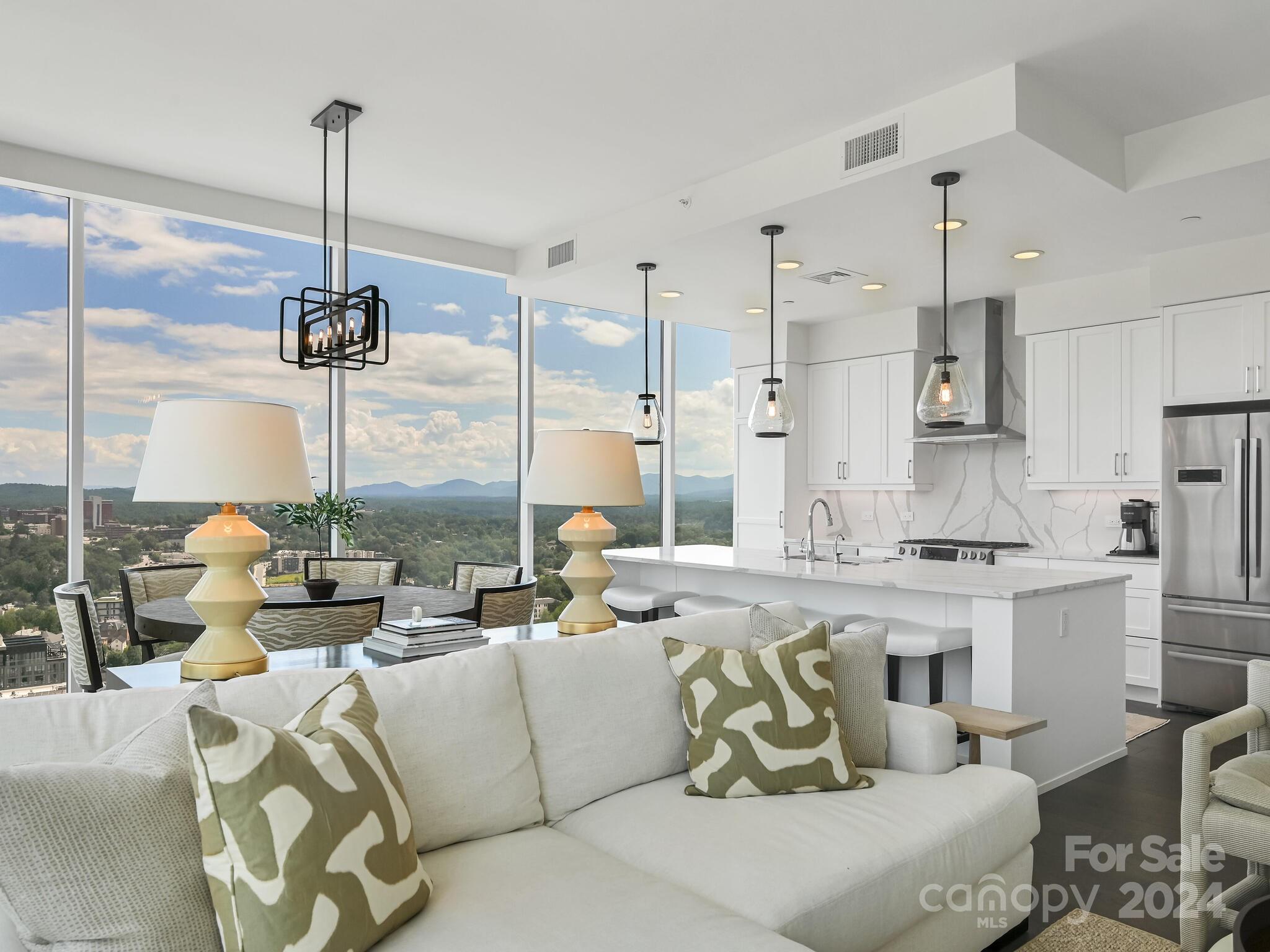 Asheville Arras Residence - Residential