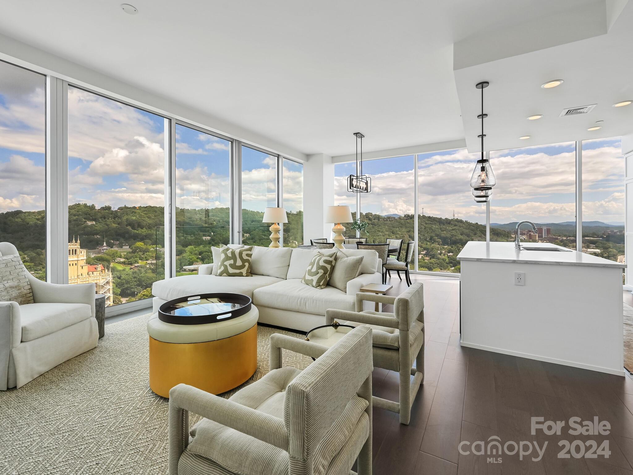 Asheville Arras Residence - Residential