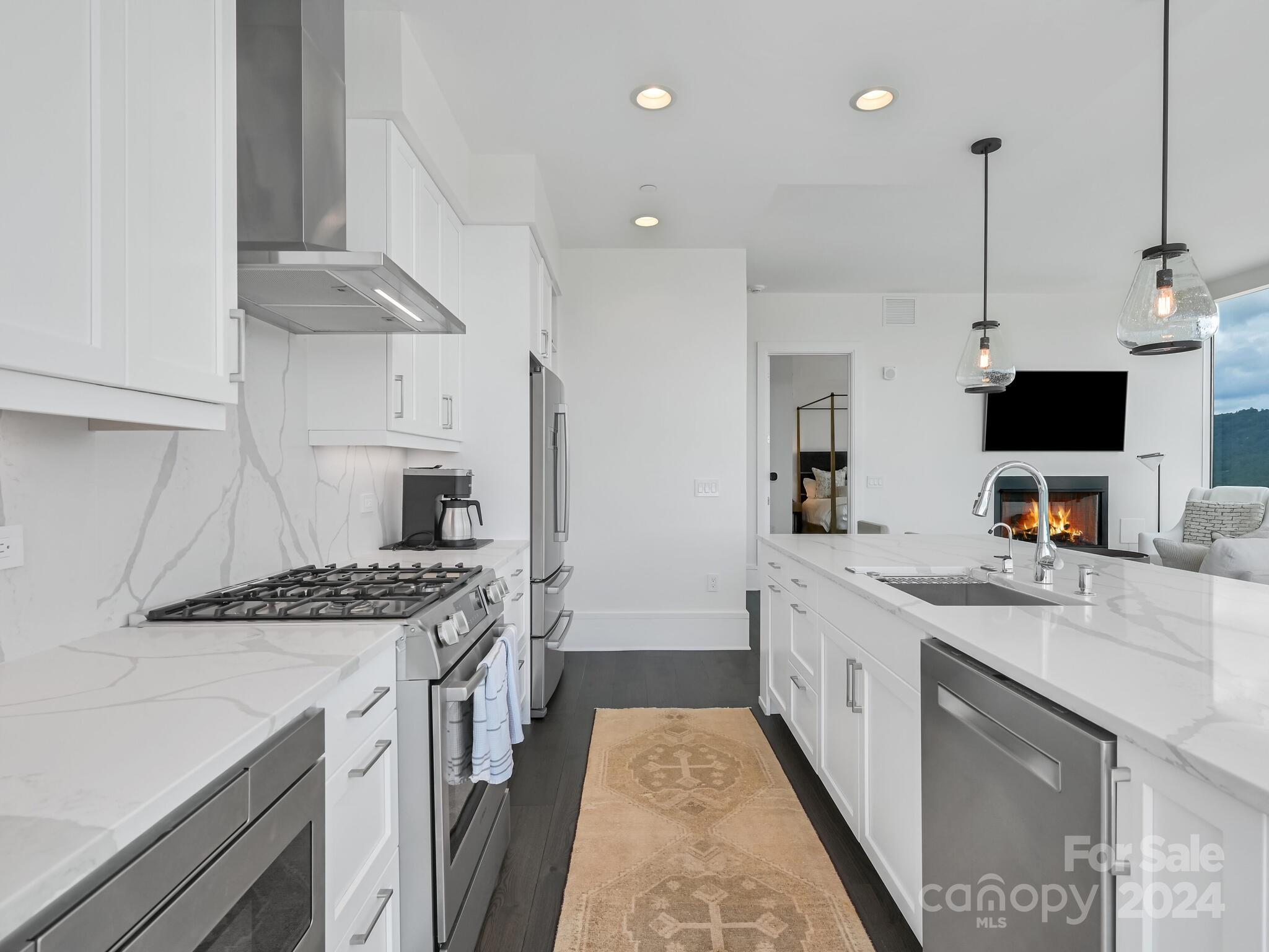 Asheville Arras Residence - Residential