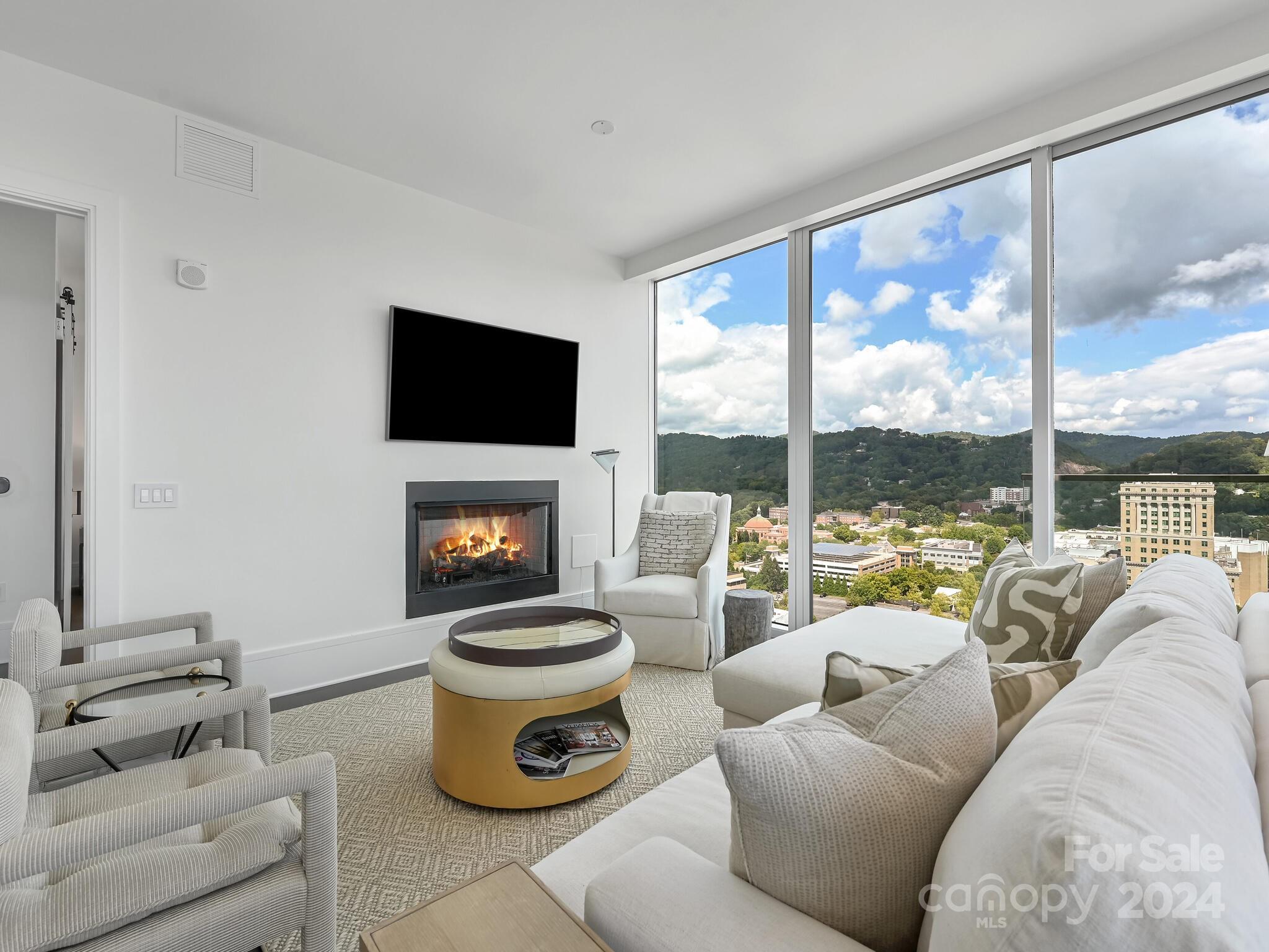 Asheville Arras Residence - Residential