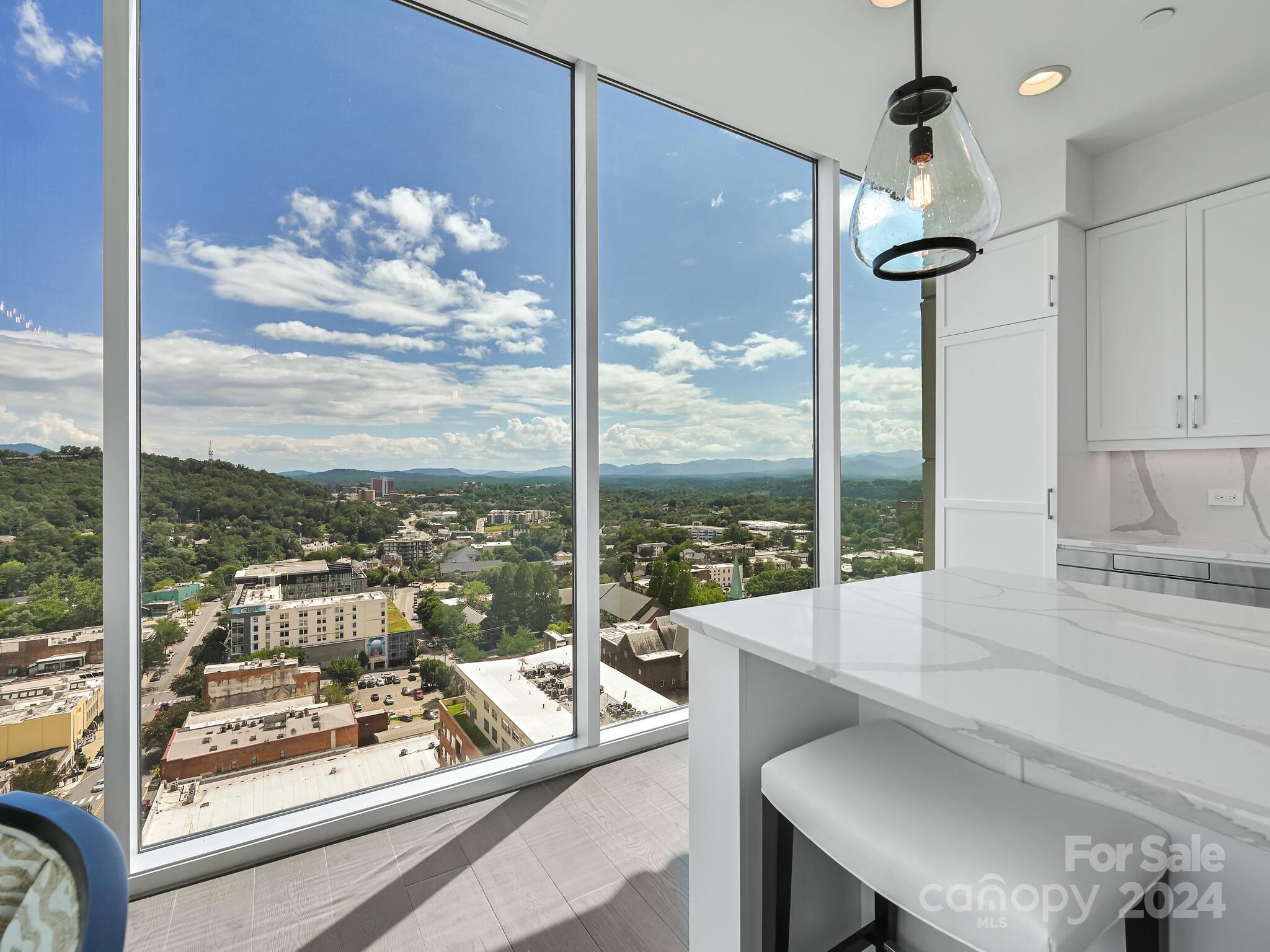 Asheville Arras Residence - Residential