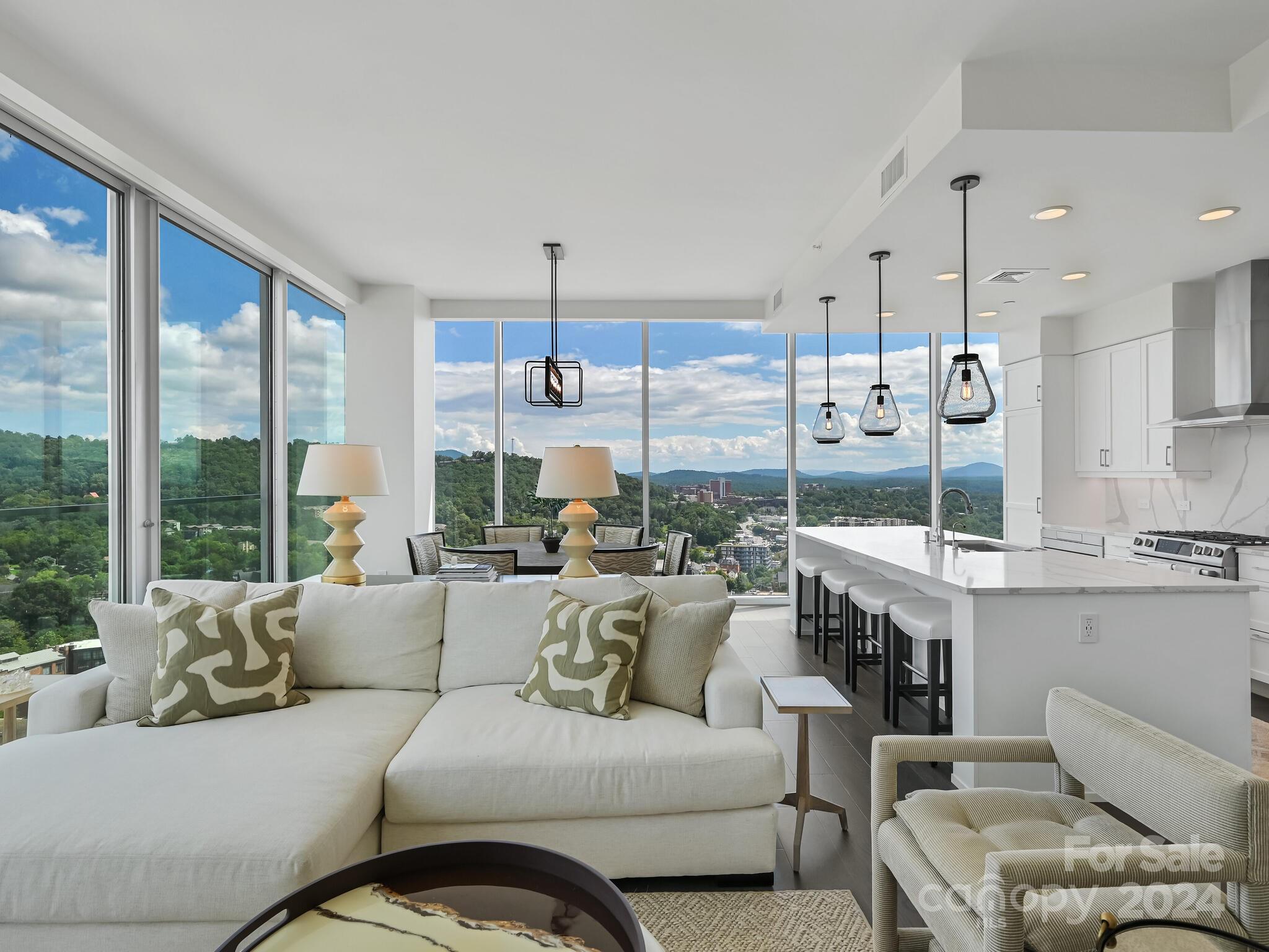 Asheville Arras Residence - Residential