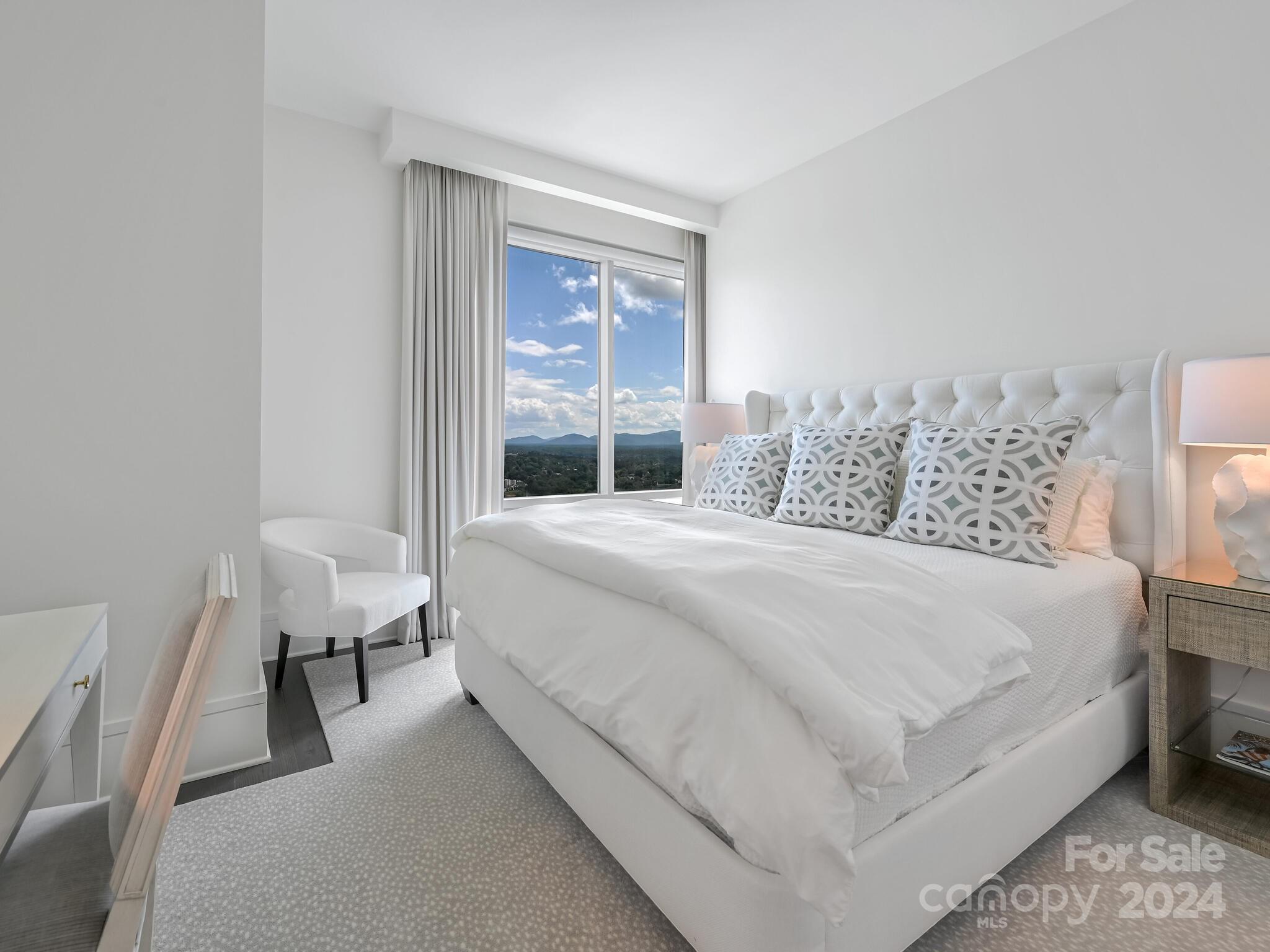 Asheville Arras Residence - Residential