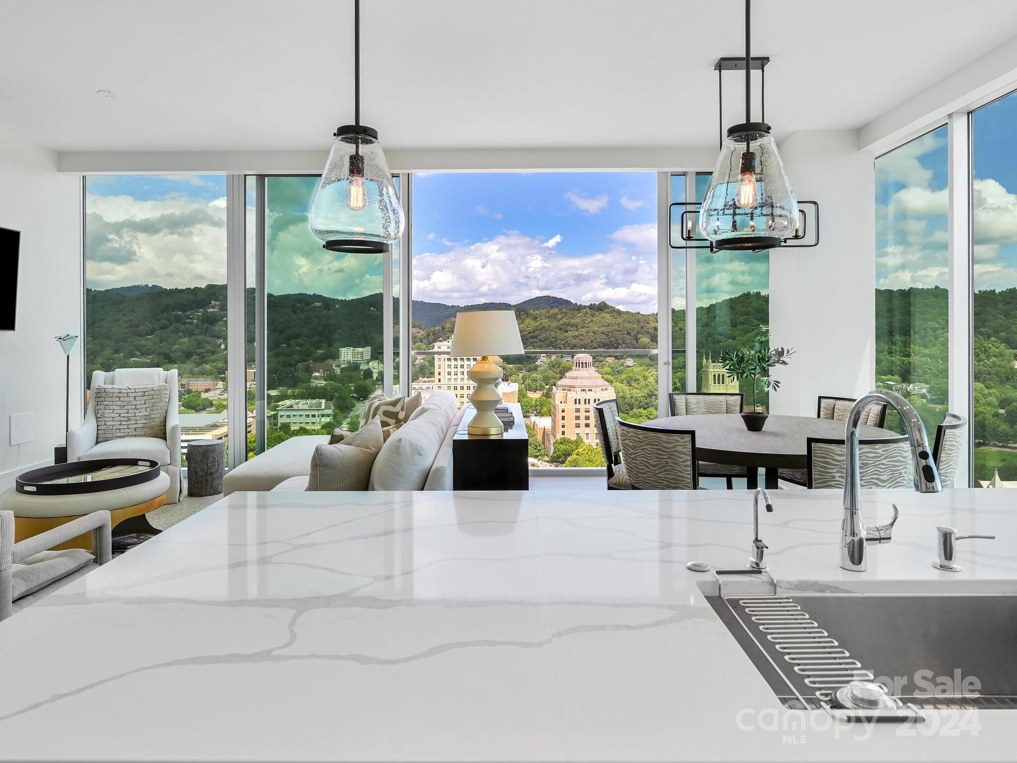 Asheville Arras Residence - Residential