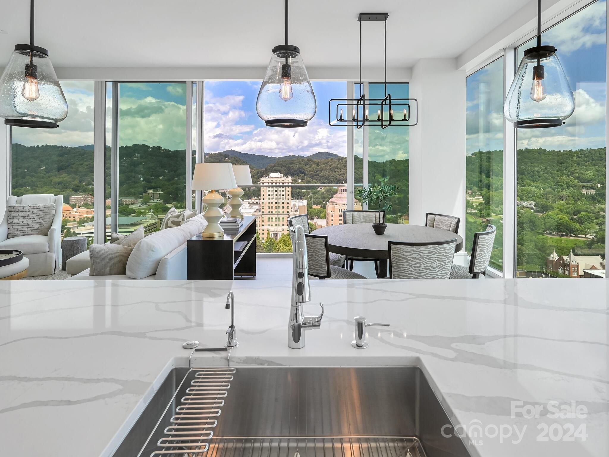 Asheville Arras Residence - Residential