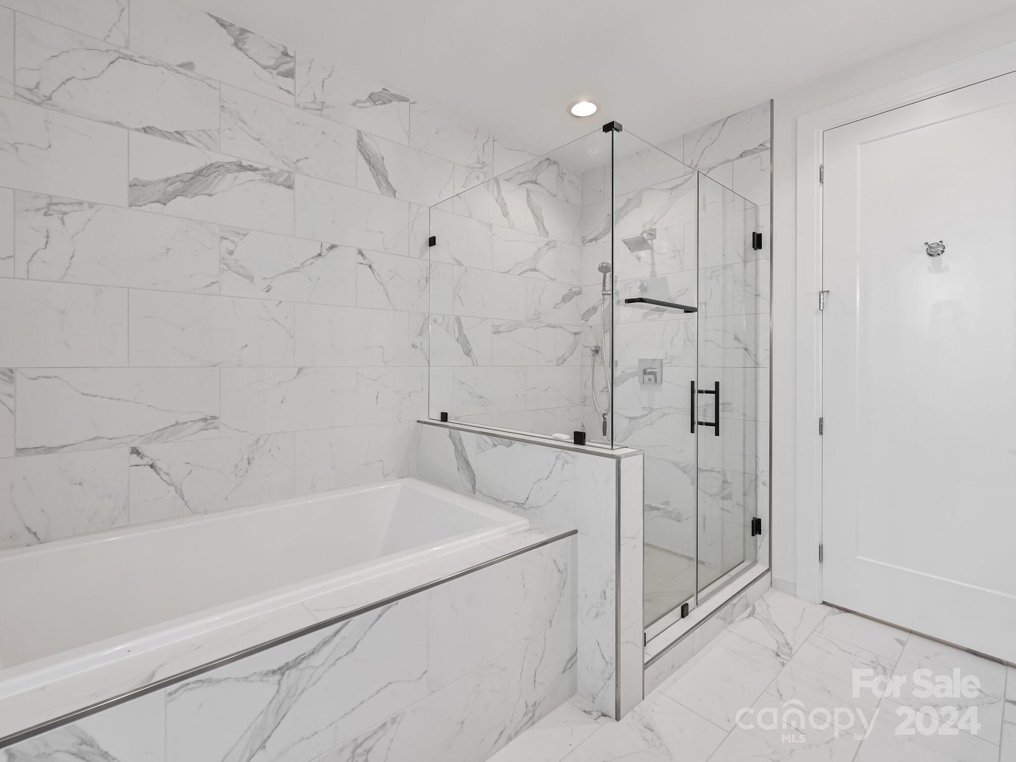 Asheville Arras Residence - Residential