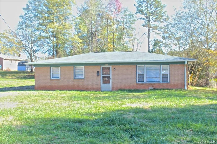 This is priced for a quick sale.