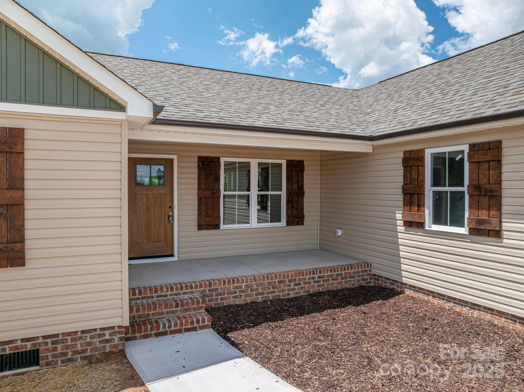 355 Northbrook III School Road 10