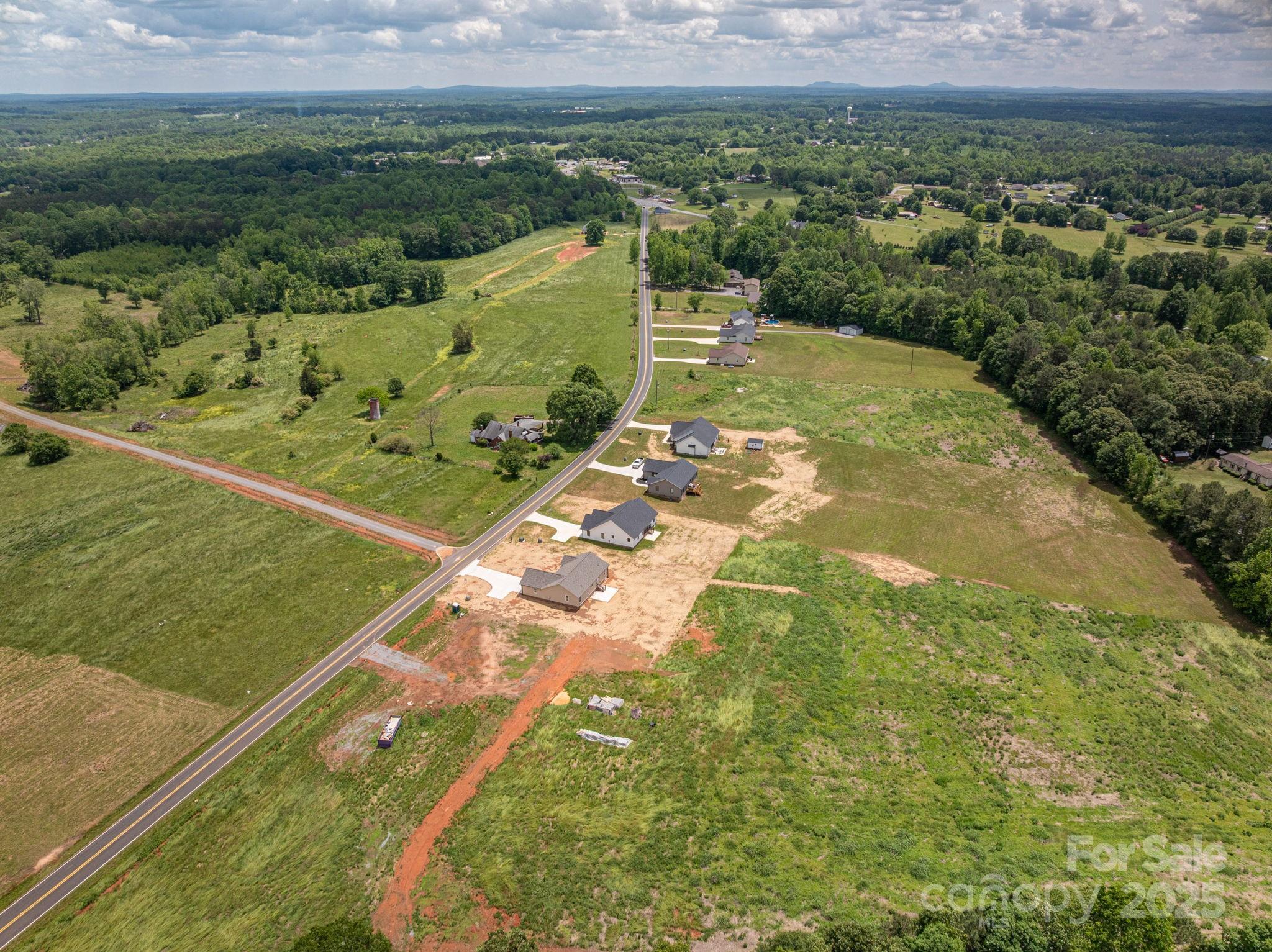 355 Northbrook III School Road 10