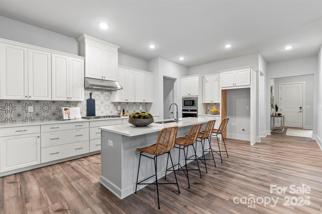 4142 Eastover Glen 0321