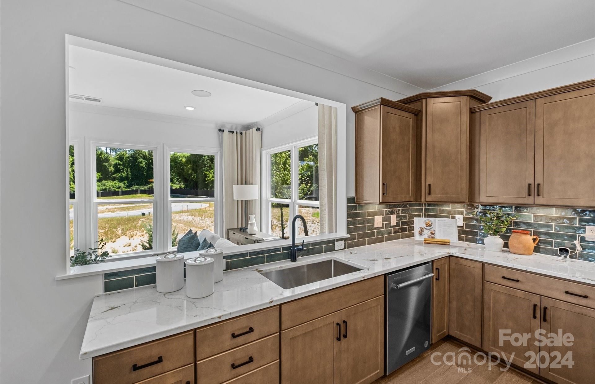 Patterson Pond - Residential