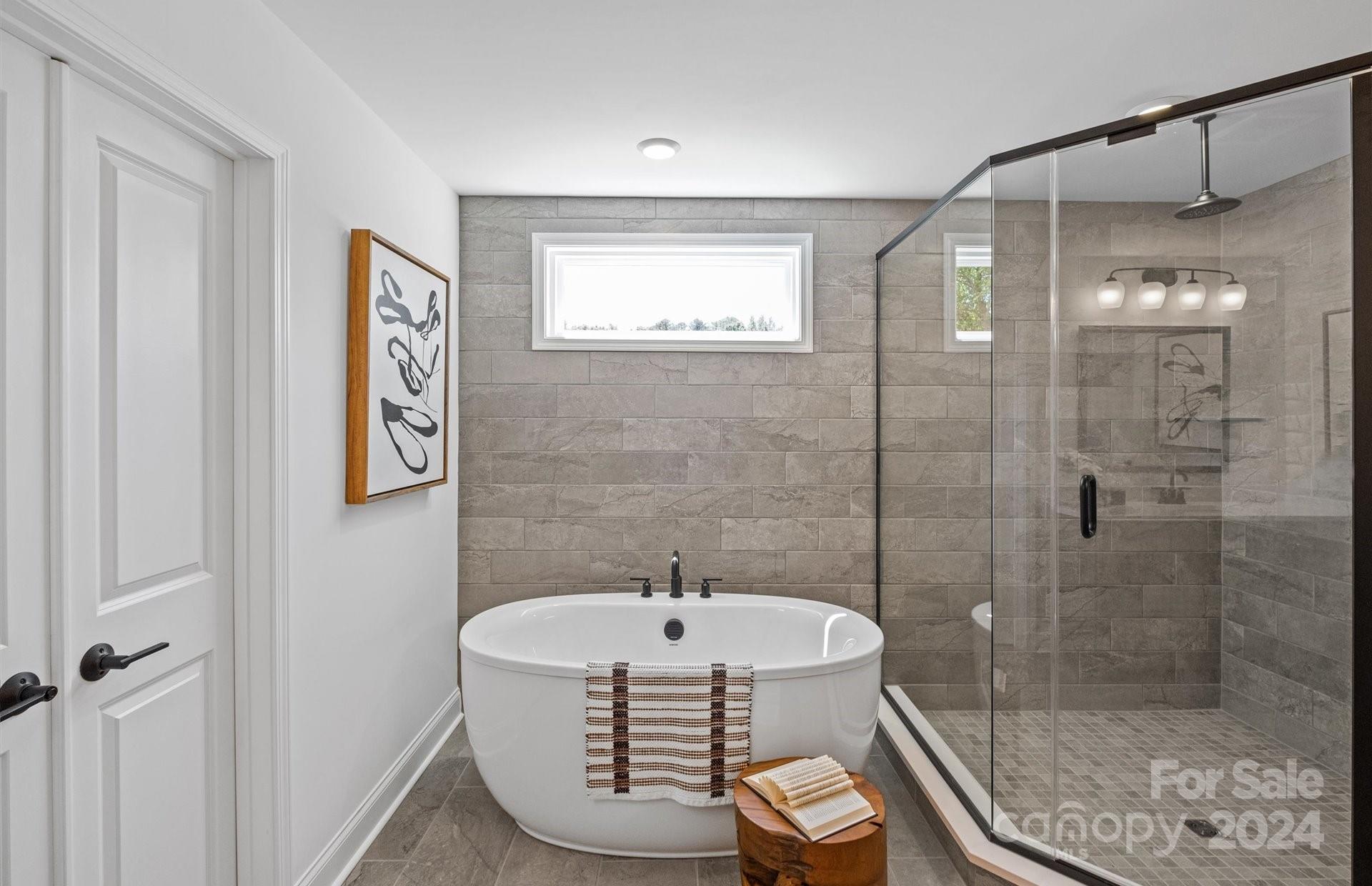 Patterson Pond - Residential