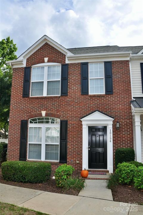 Photo of 10154 Alexander Martin Avenue, Charlotte, NC 28277 (MLS # 4310428)