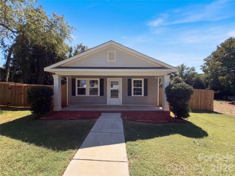 Photo of 413 Greenwood Drive, Charlotte, NC 28217 (MLS # 4431801)