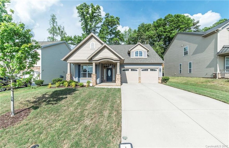 Beautiful bungalow in sought-after Mountain Laurel. The Lavender FP offers one of the largest footprints w/ a MASTER DOWN suite. Spacious bedrooms w/ loft bonus + the optional sunroom! Bright and airy open living areas to the kitchen, dining room and great room make for perfect entertaining. Double vanities in full baths completes this well-thought FP. Enjoy your mornings on the spacious front porch! Ultra convenient to shopping and capture the tremendous growth occurring in the immediate area!