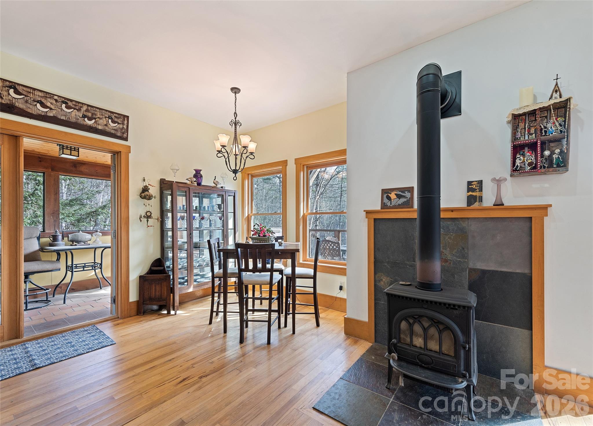 Bend Of Ivy - Residential