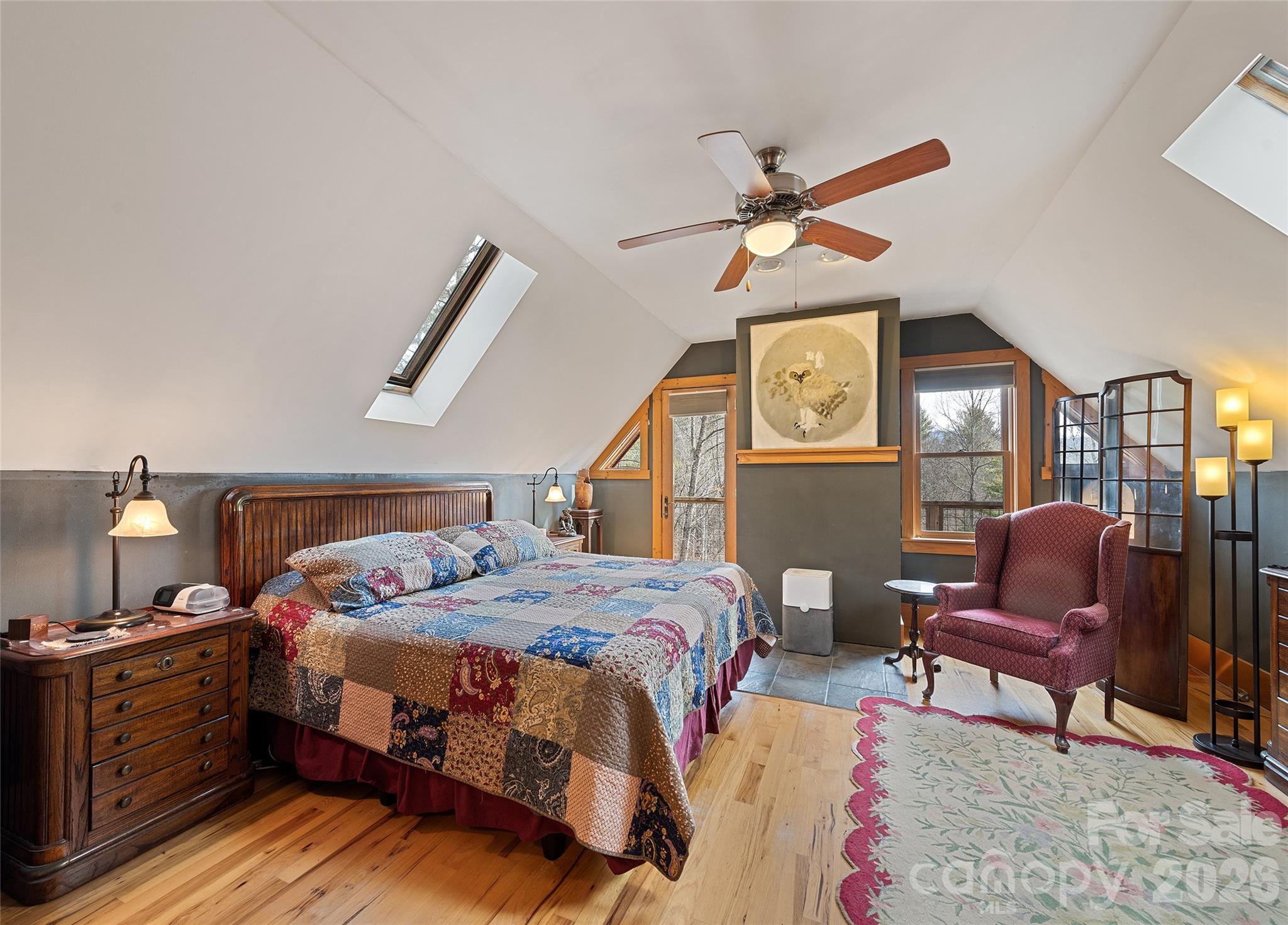 Bend Of Ivy - Residential