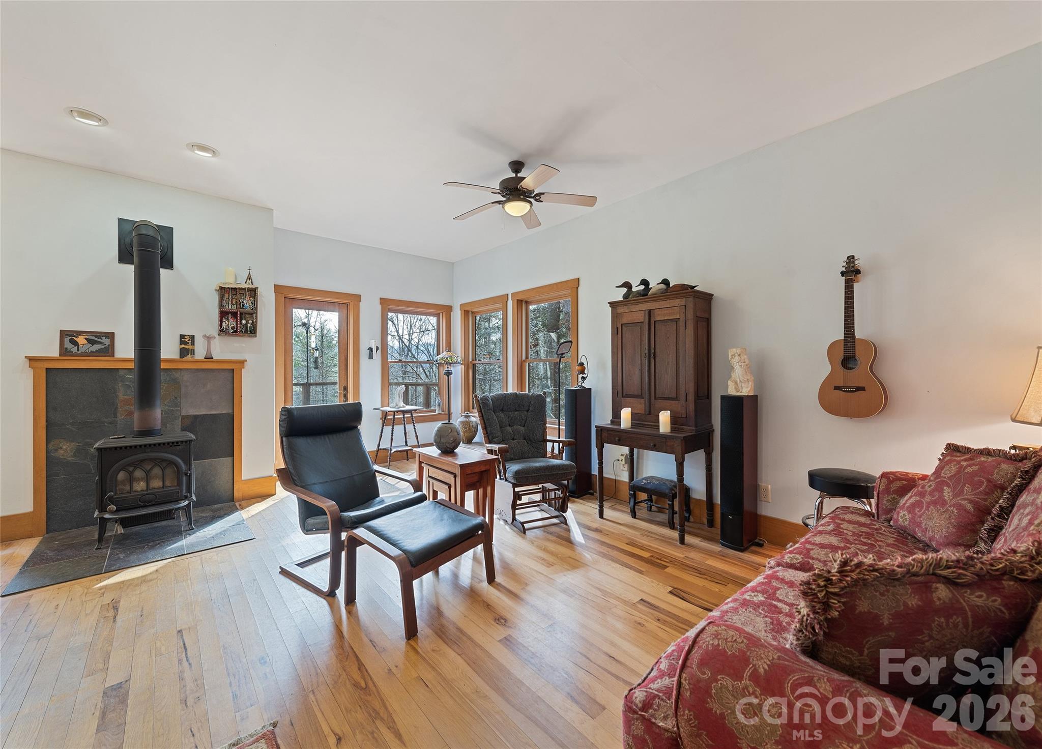 Bend Of Ivy - Residential