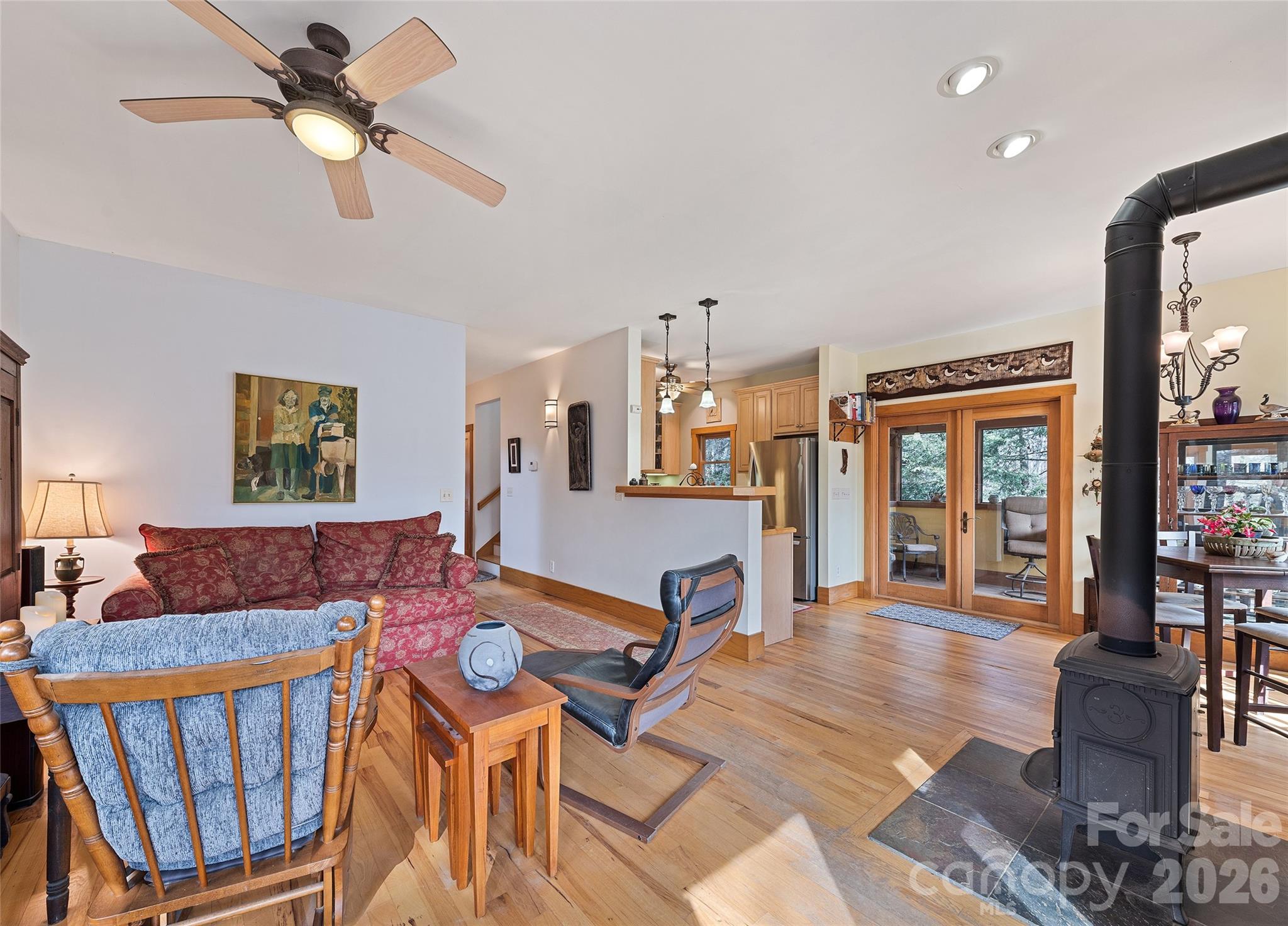 Bend Of Ivy - Residential