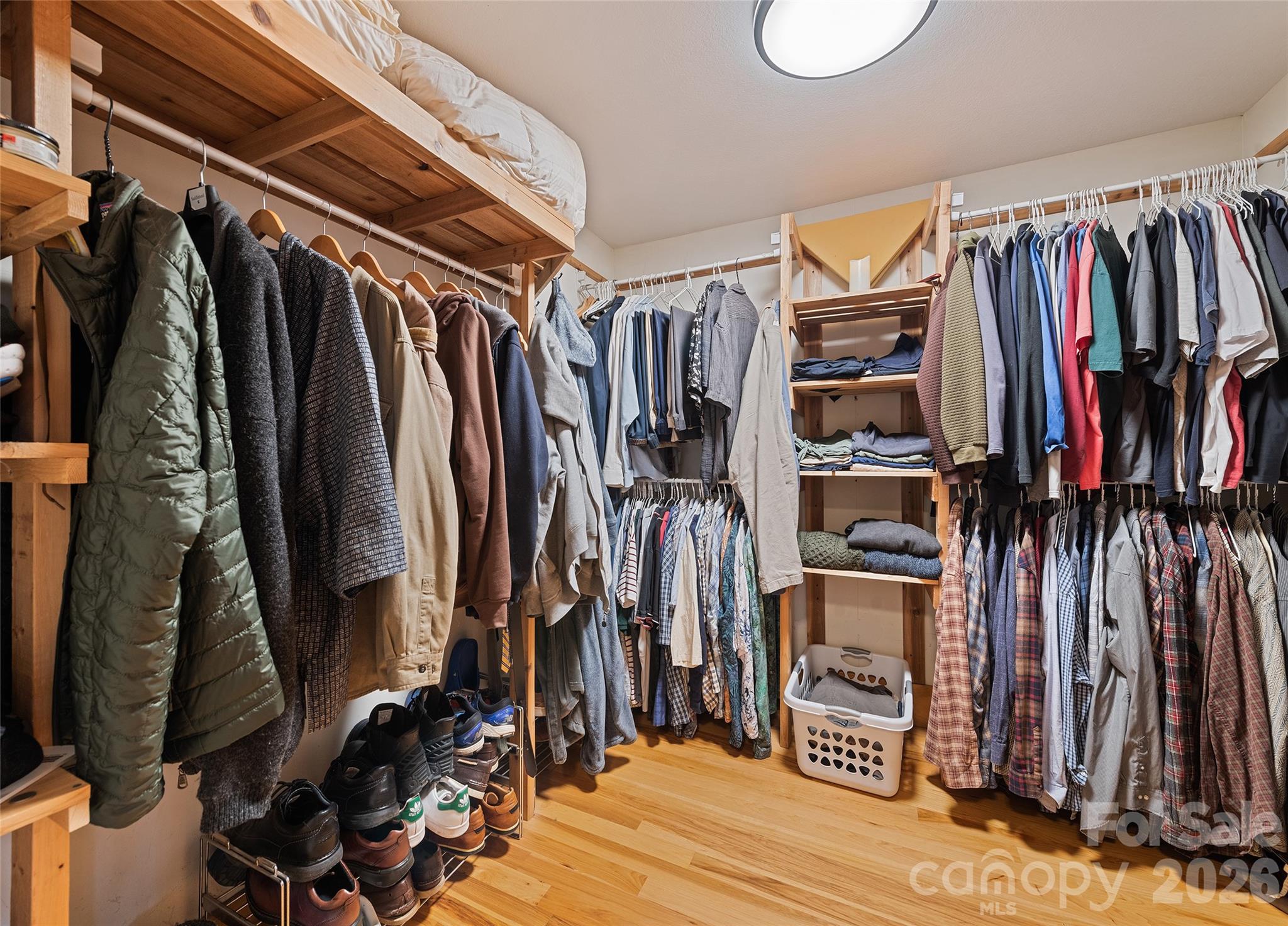 Bend Of Ivy - Residential