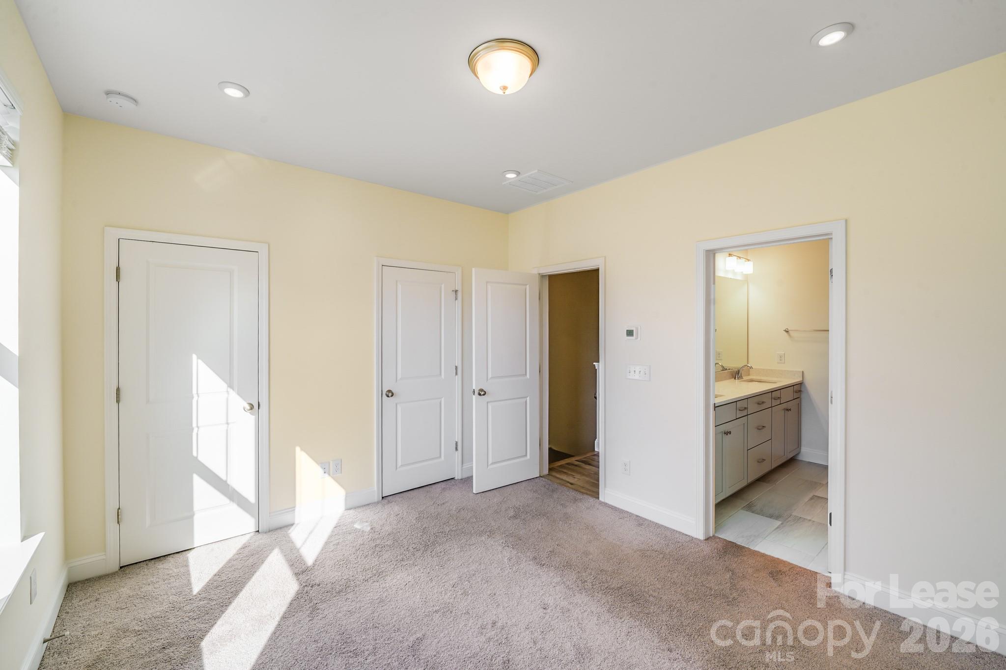 The Towns at Greenway - Residential Lease